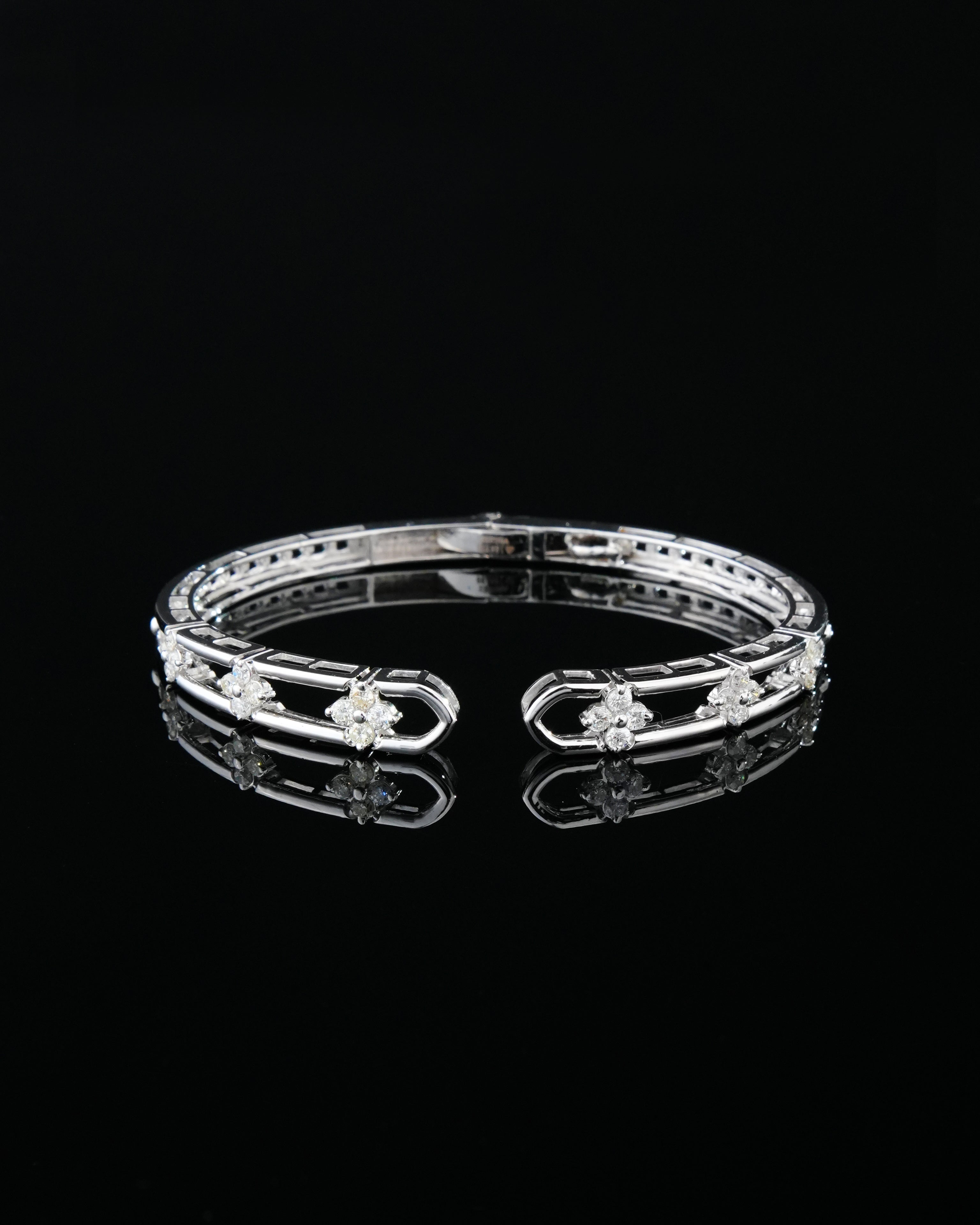 Carmel Diamond Bangle