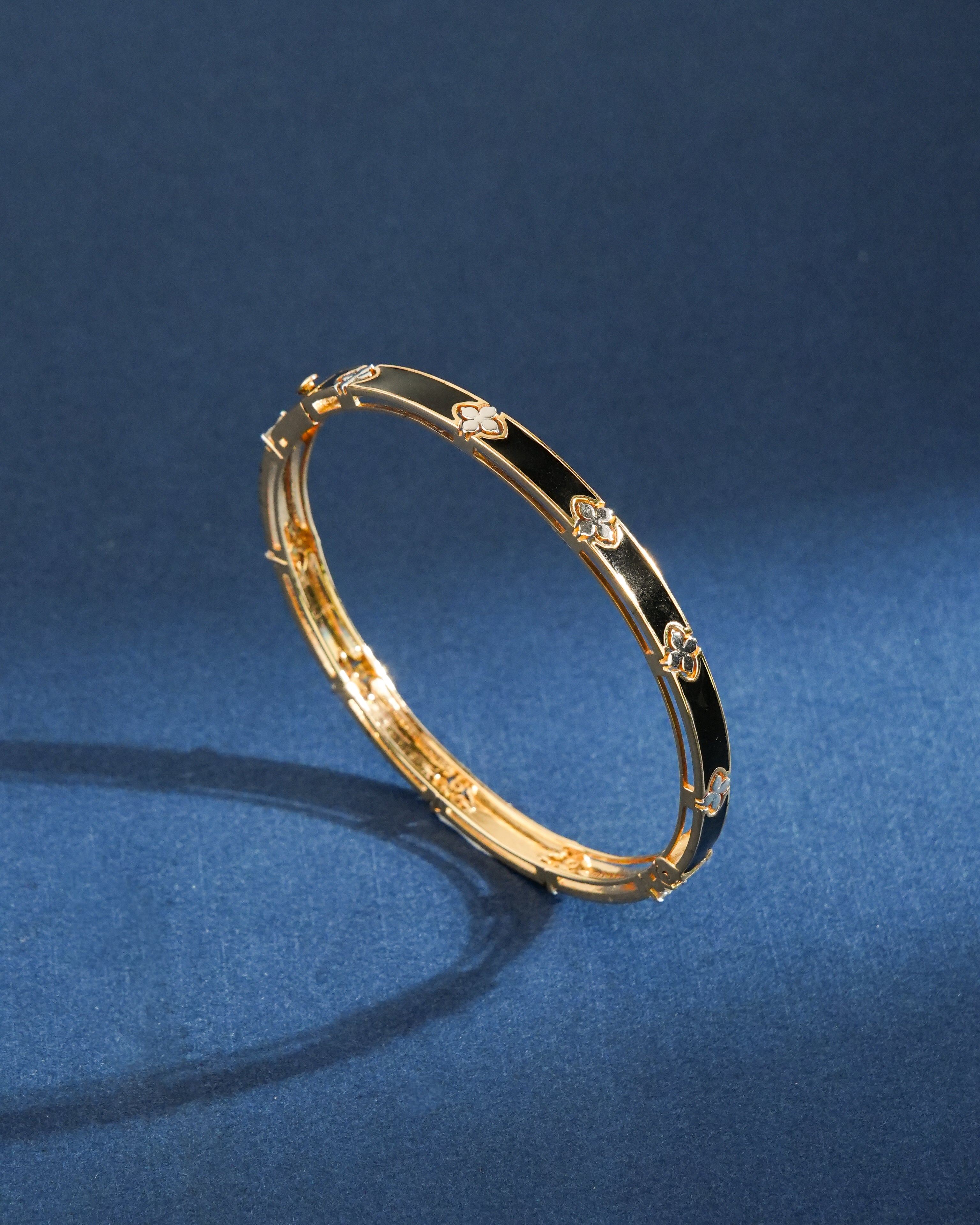 The Zarna Noir Diamond Bangle