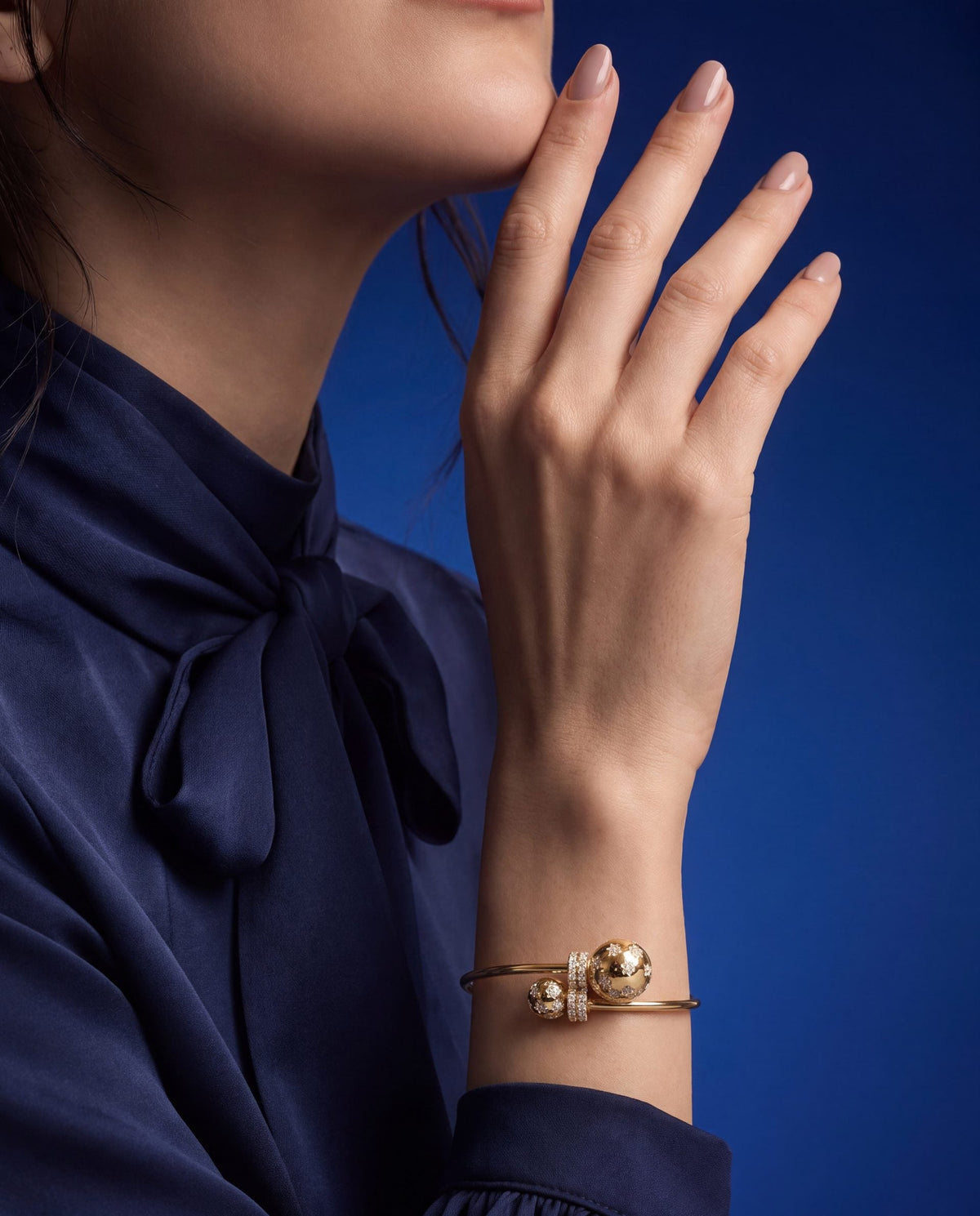 Dviika Diamond Bangle