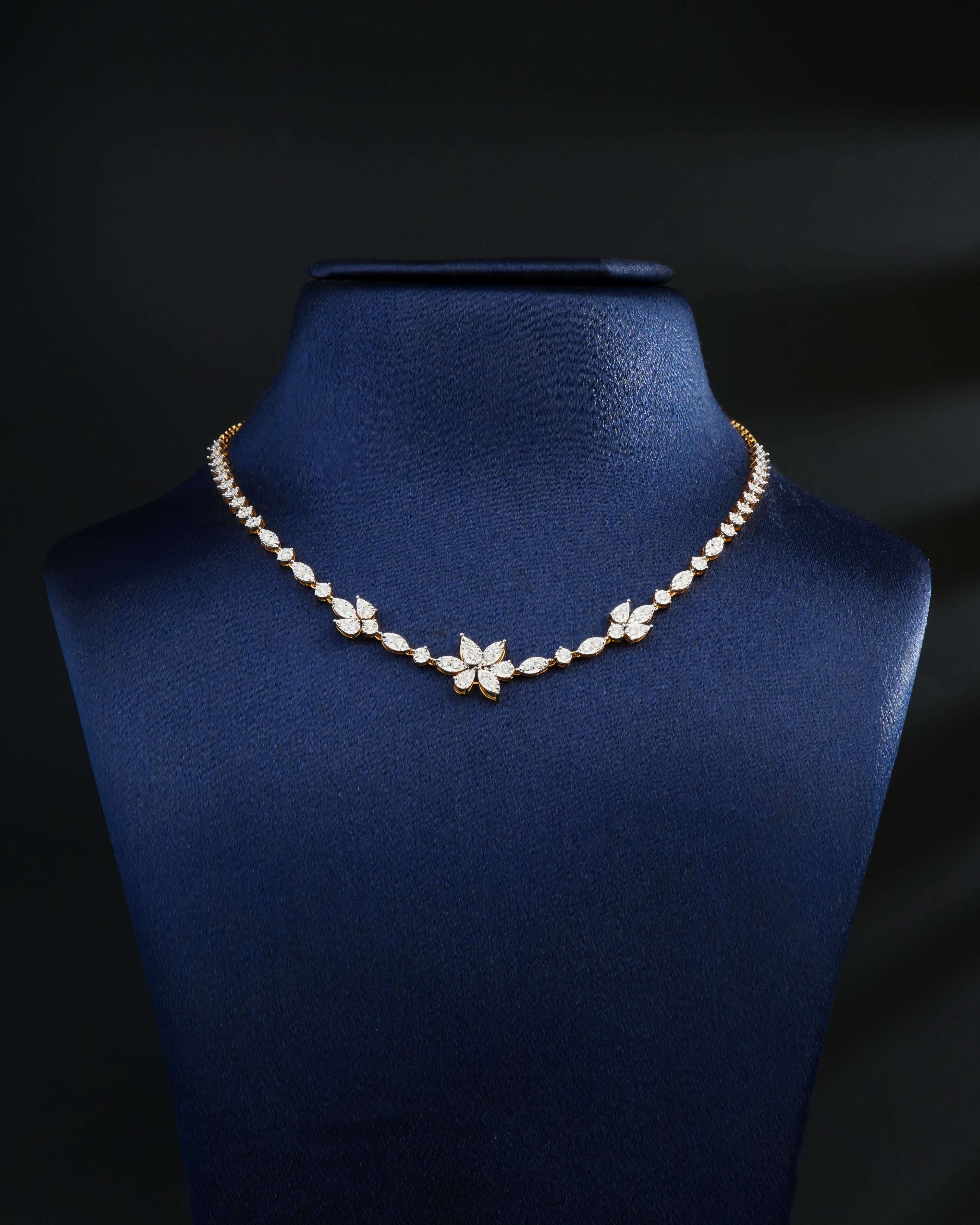 Shreya Diamond Necklace
