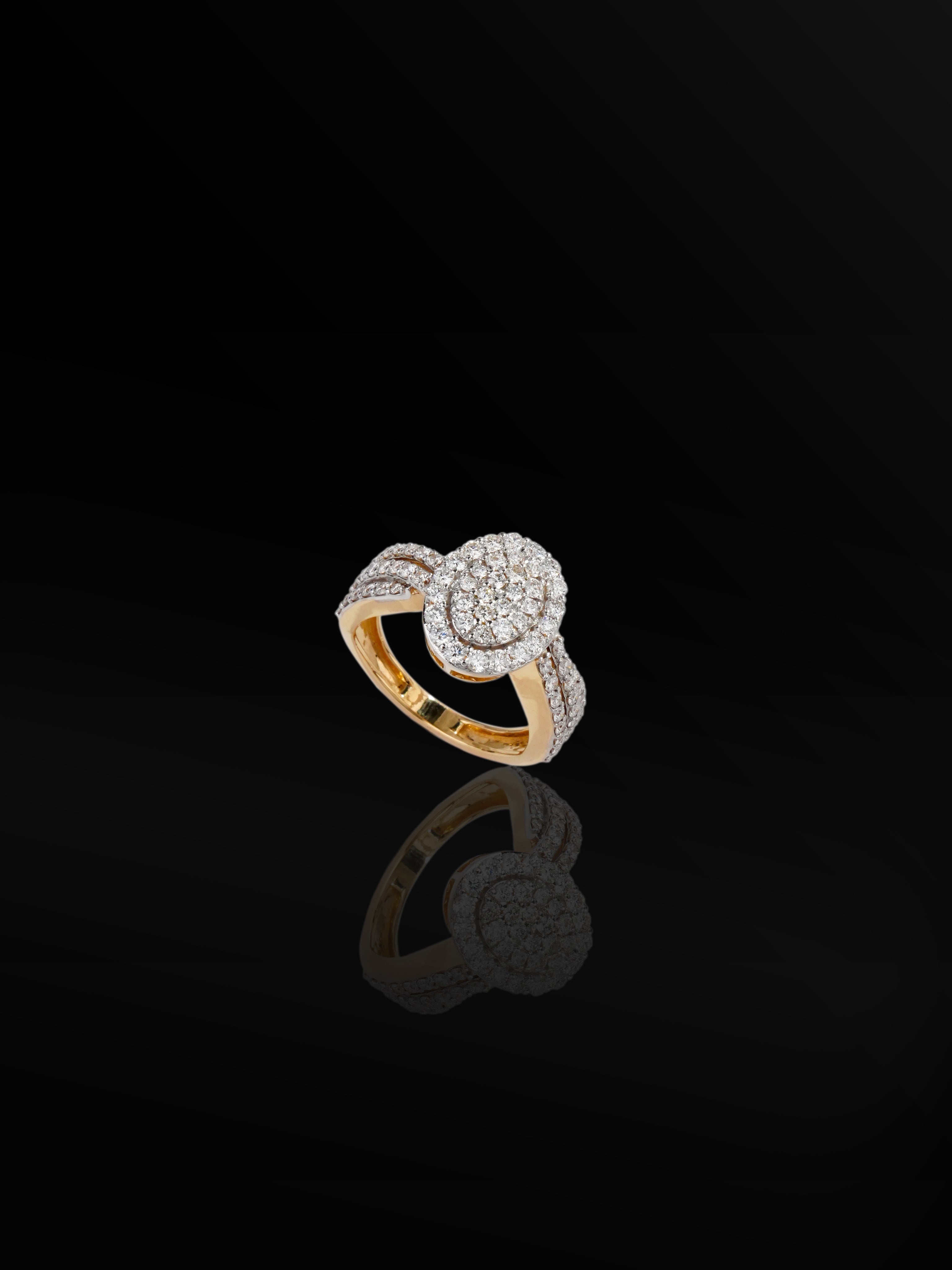Vanyae Diamond Ring