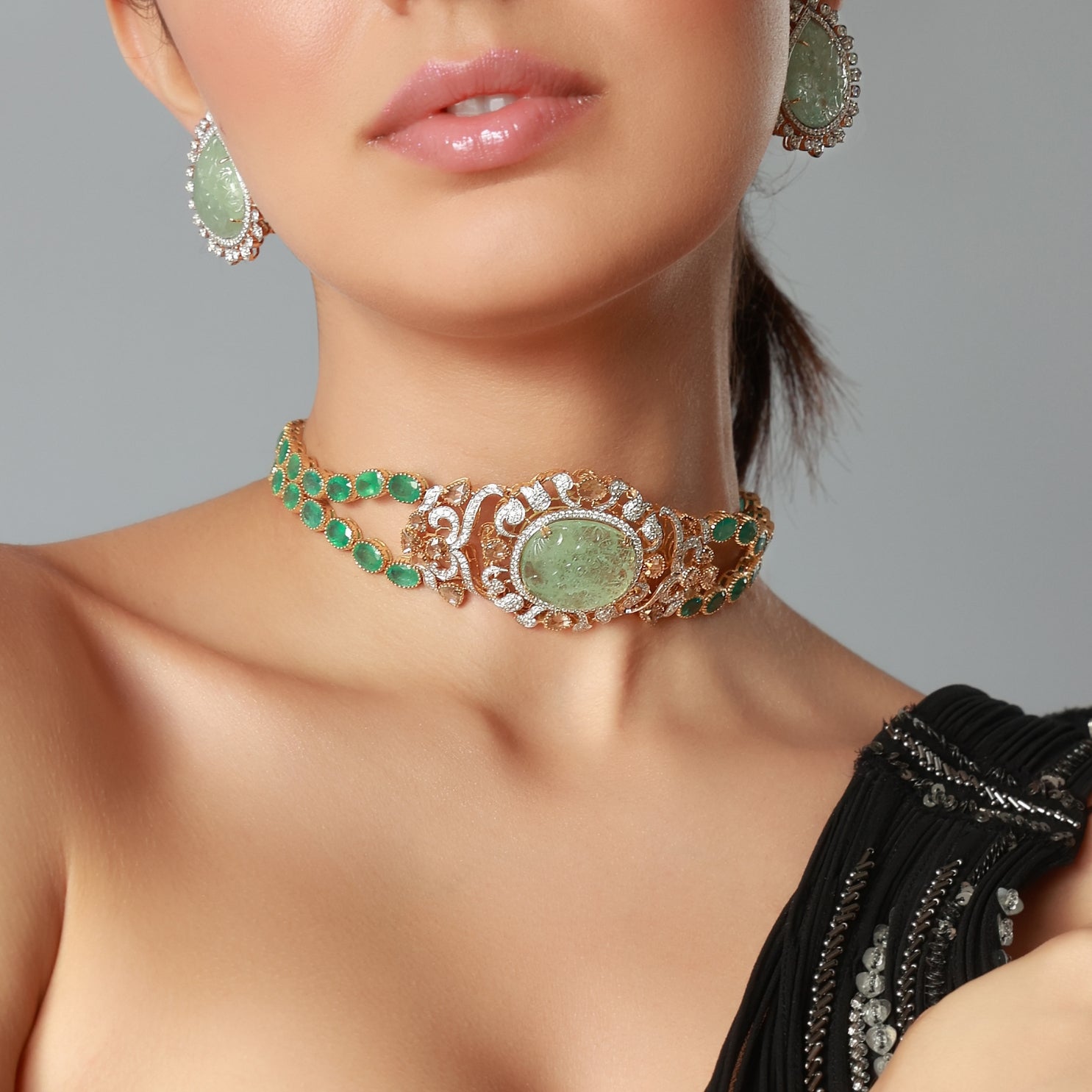 Diamond Choker With Diamond Tops