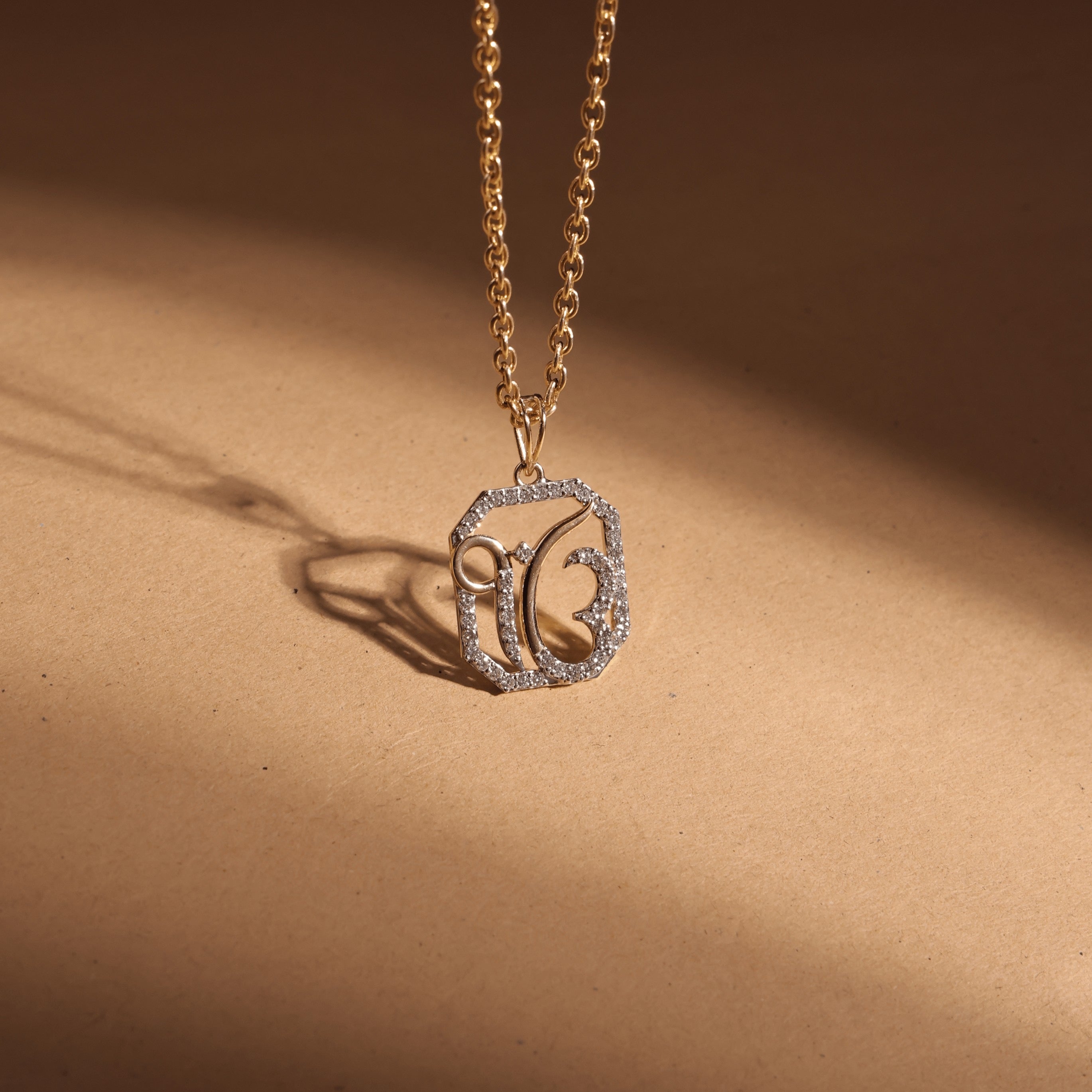 Diamond Pendant Chain Necklace