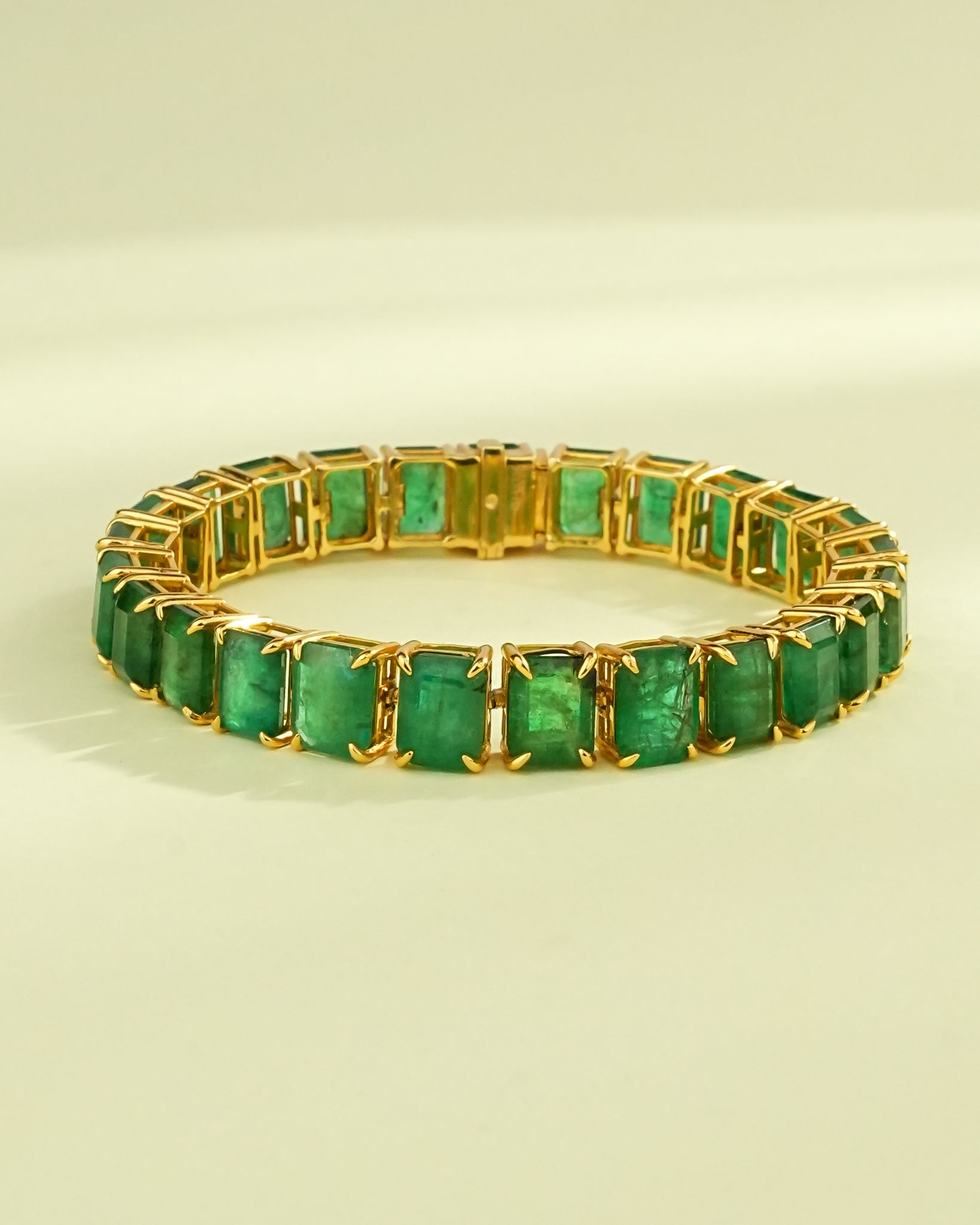 Riddhi Emerald Loose Bracelet