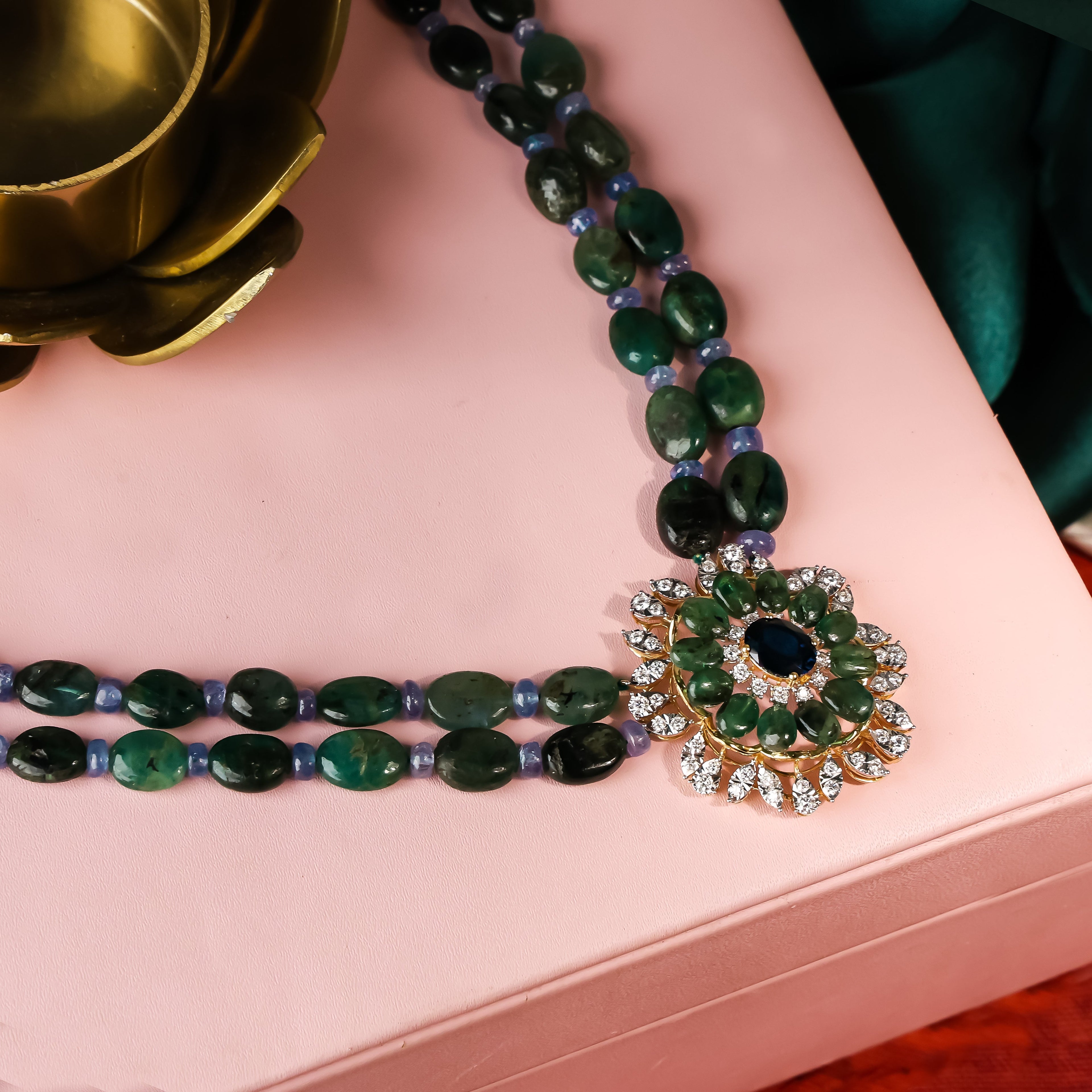 Green & Black Bead Pendant