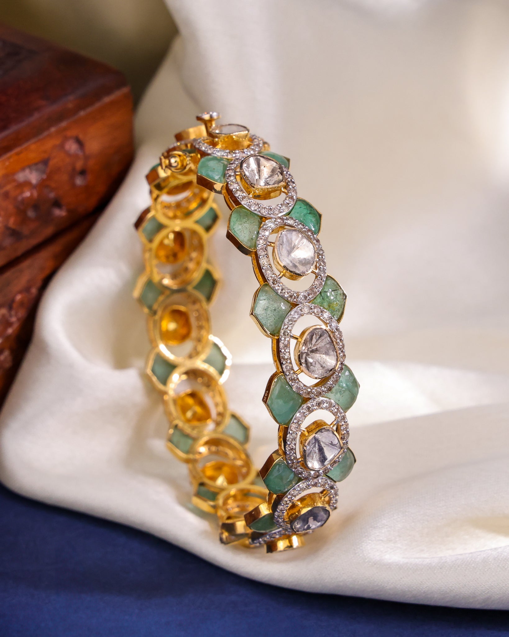 Neehaar Polki And Diamond Bangle