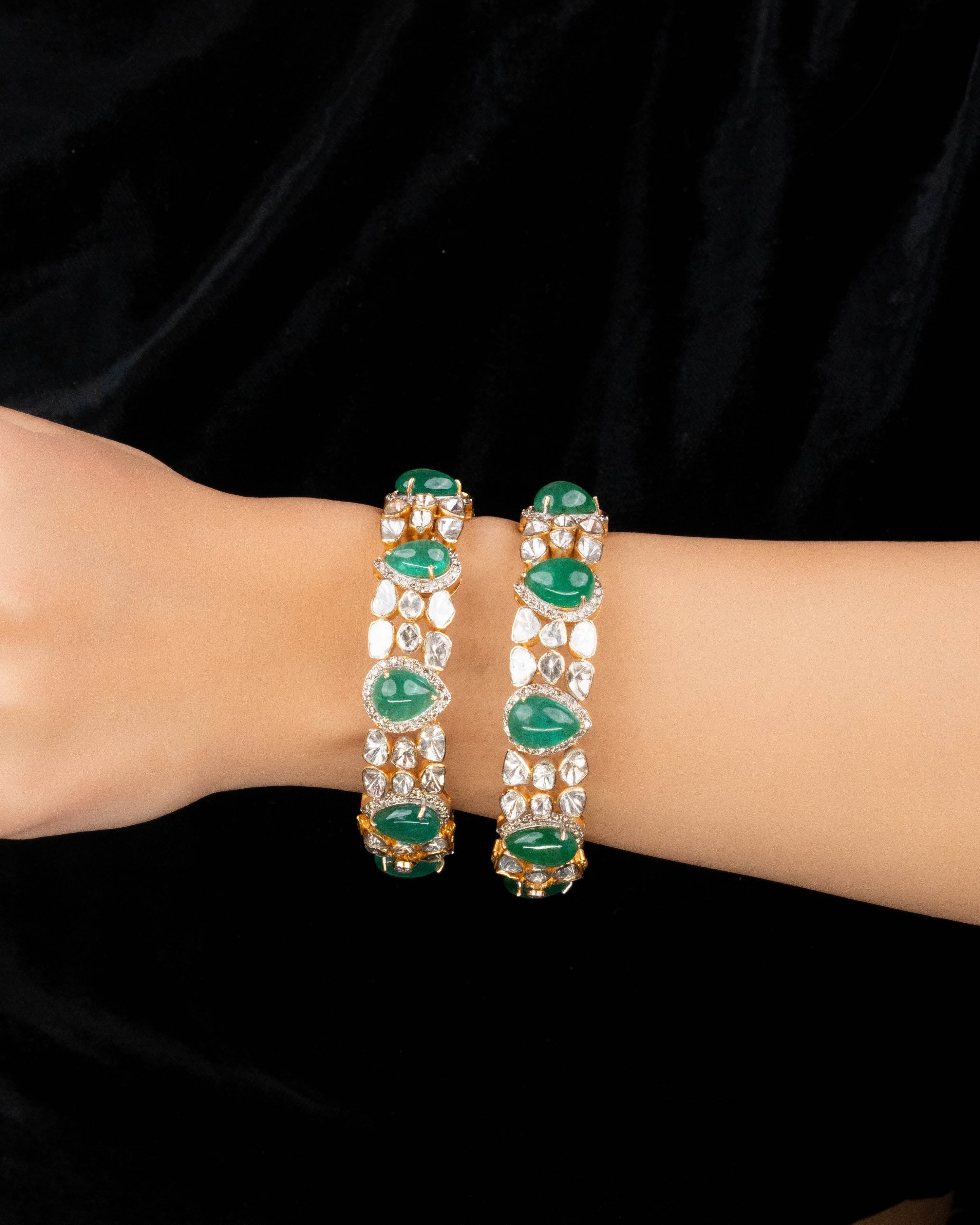 Shiksha Polki And Diamond Bangle