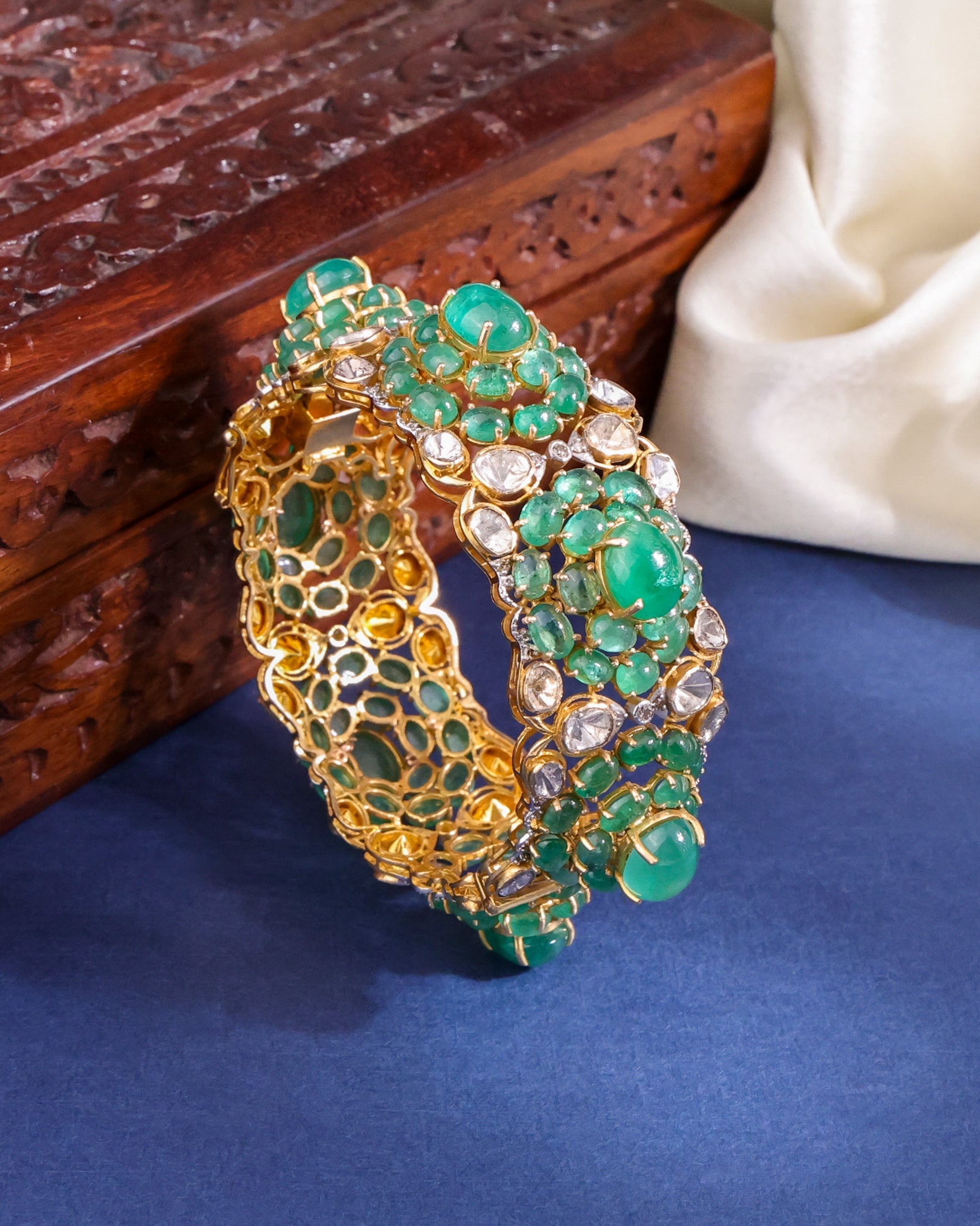Rakshita Polki And Diamond Bangle