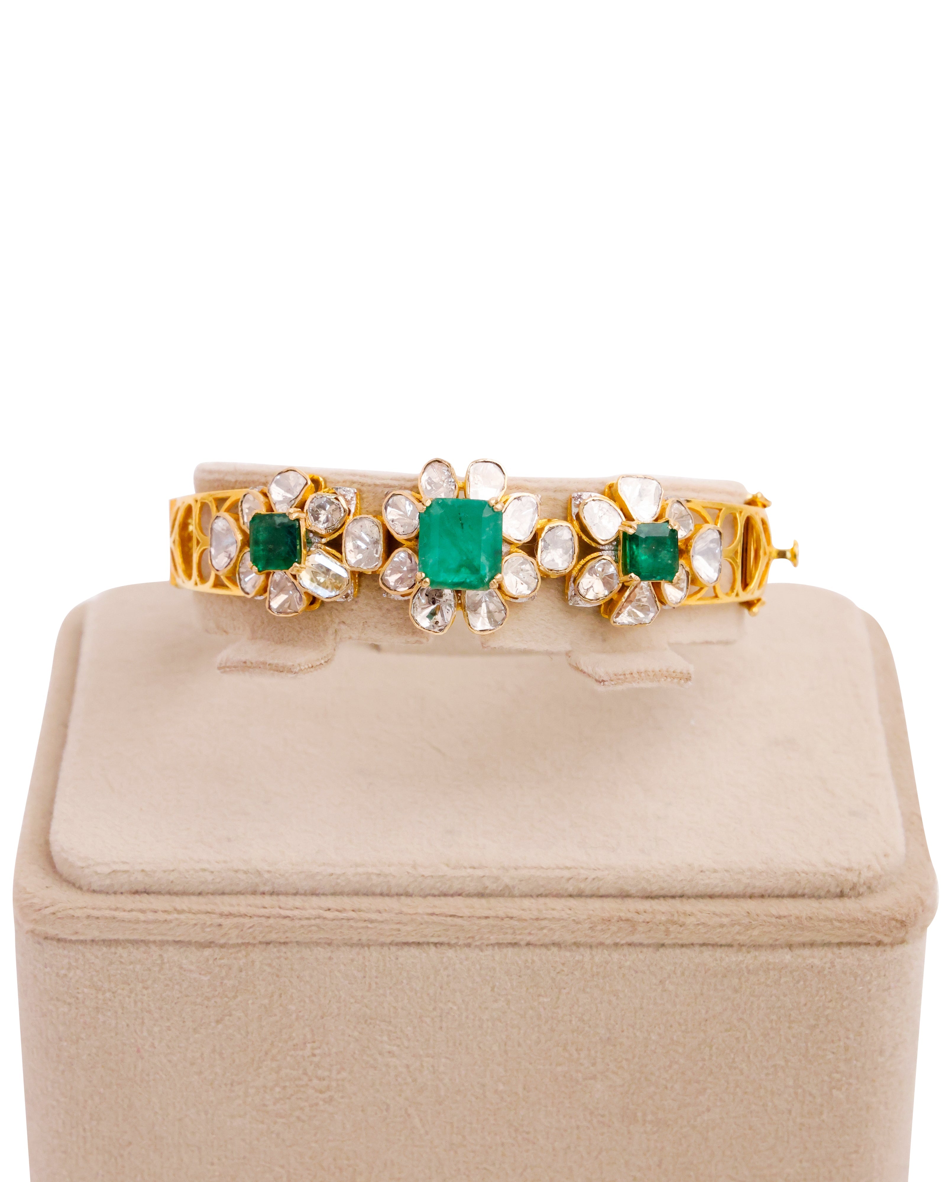 Heena Polki And Diamond Bangle