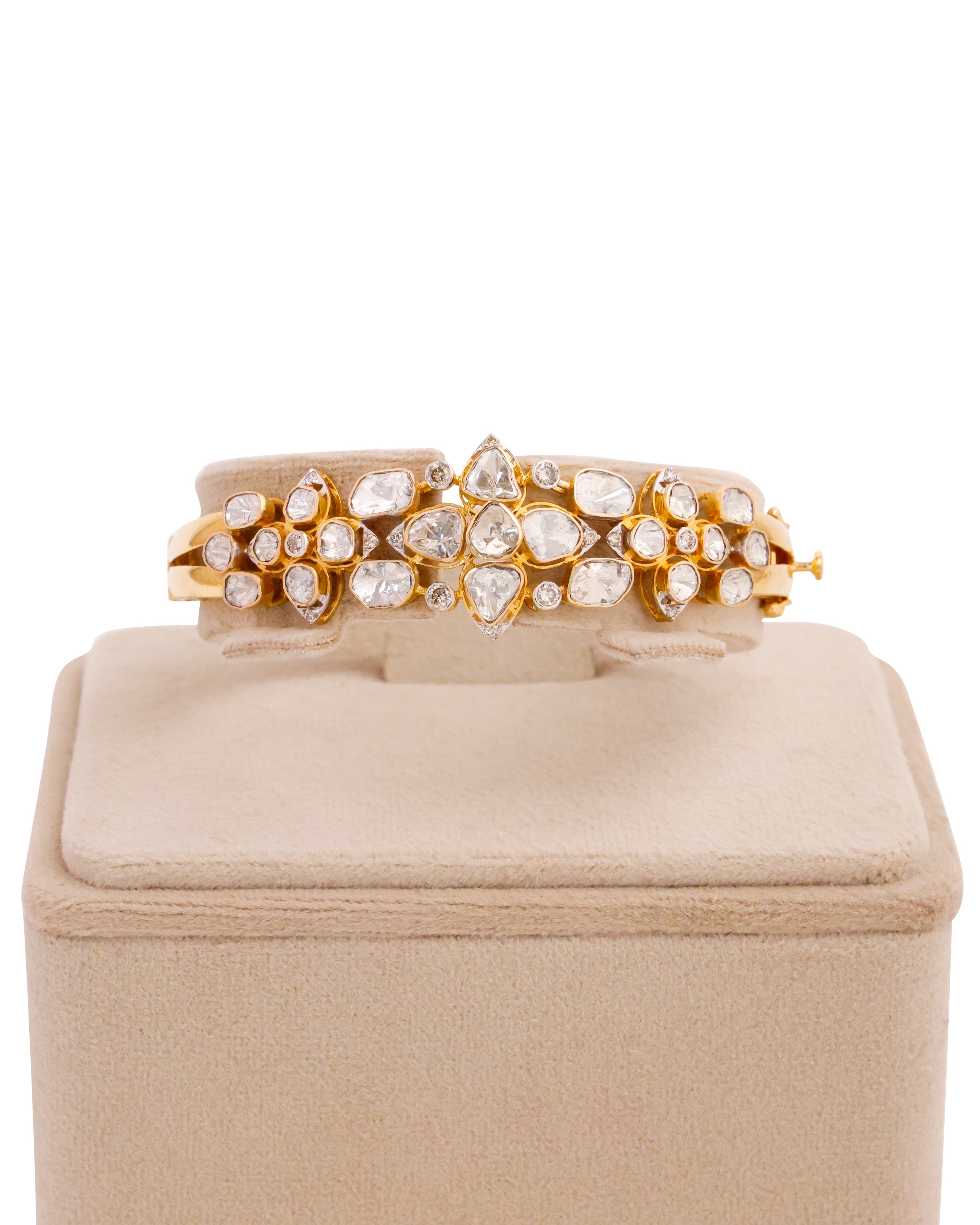 Hania Polki And Diamond Bangle