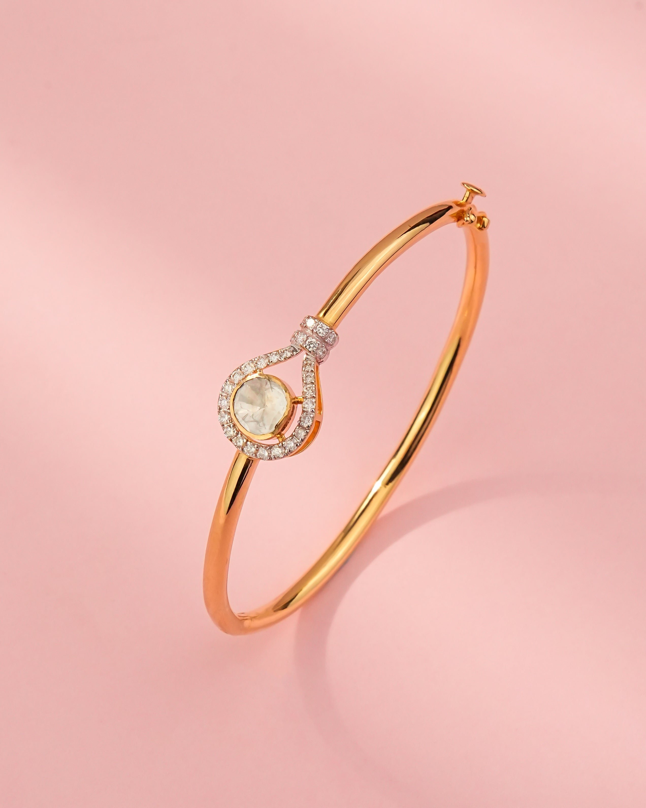 Viddhi Polki And Diamond Bangle