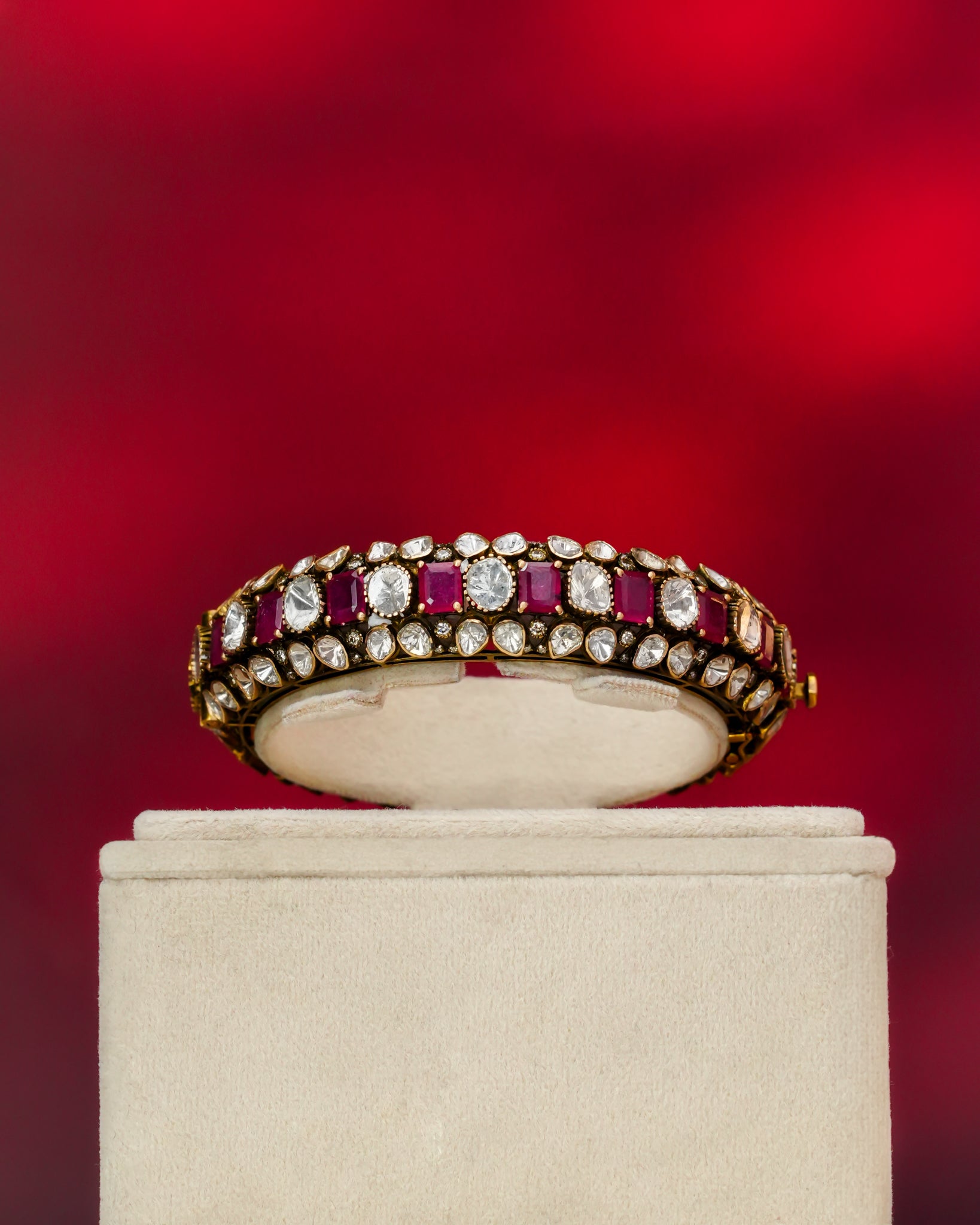 Nargis Polki And Diamond Bangle