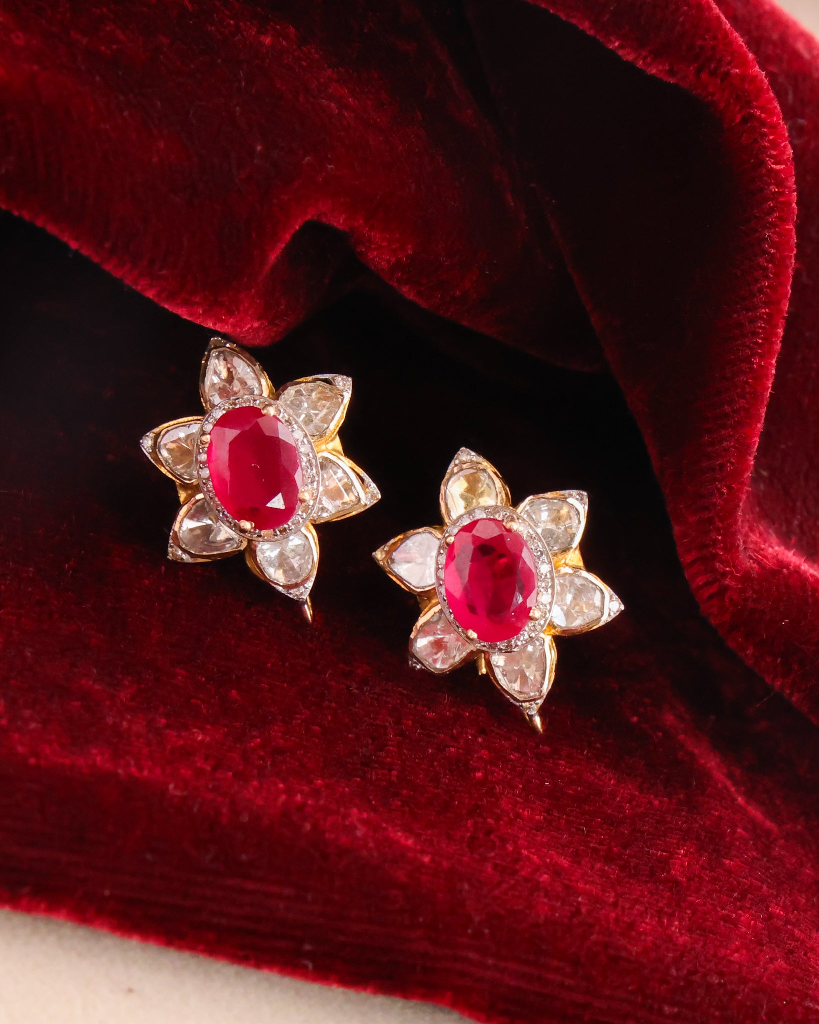 Ritika Polki And Diamond Tops