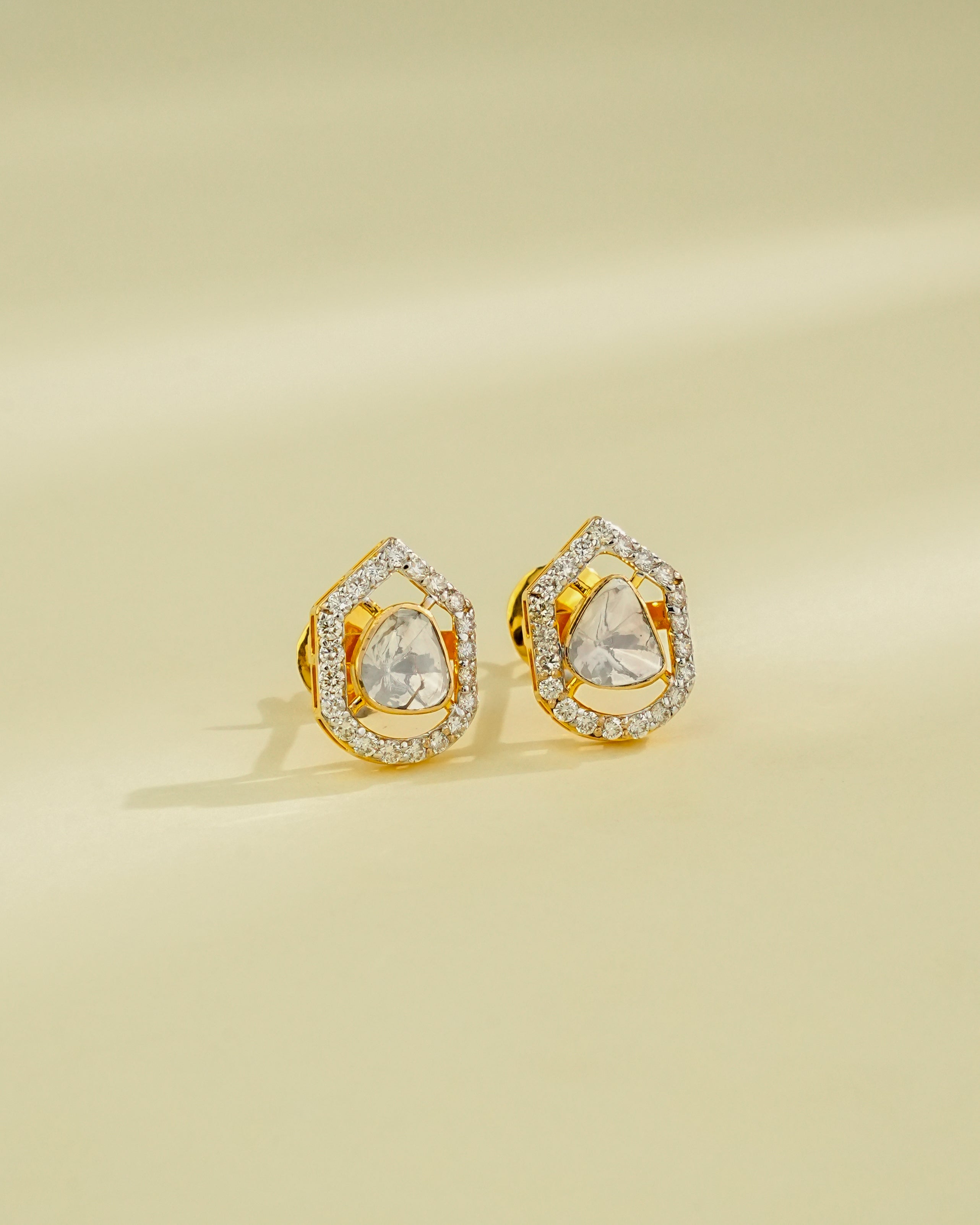 Eshya Polki And Diamond Tops