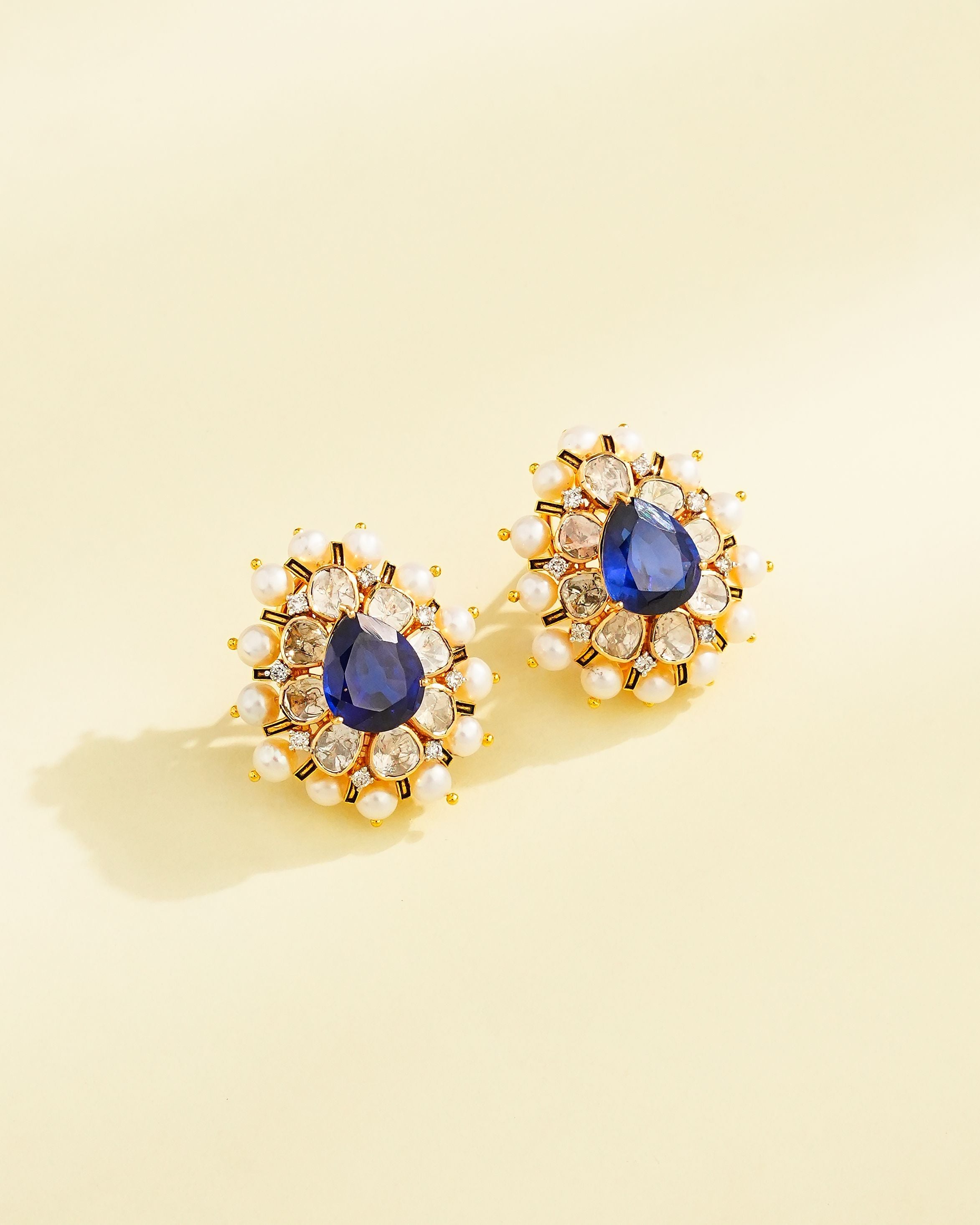 Eshvika Polki And Diamond Tops