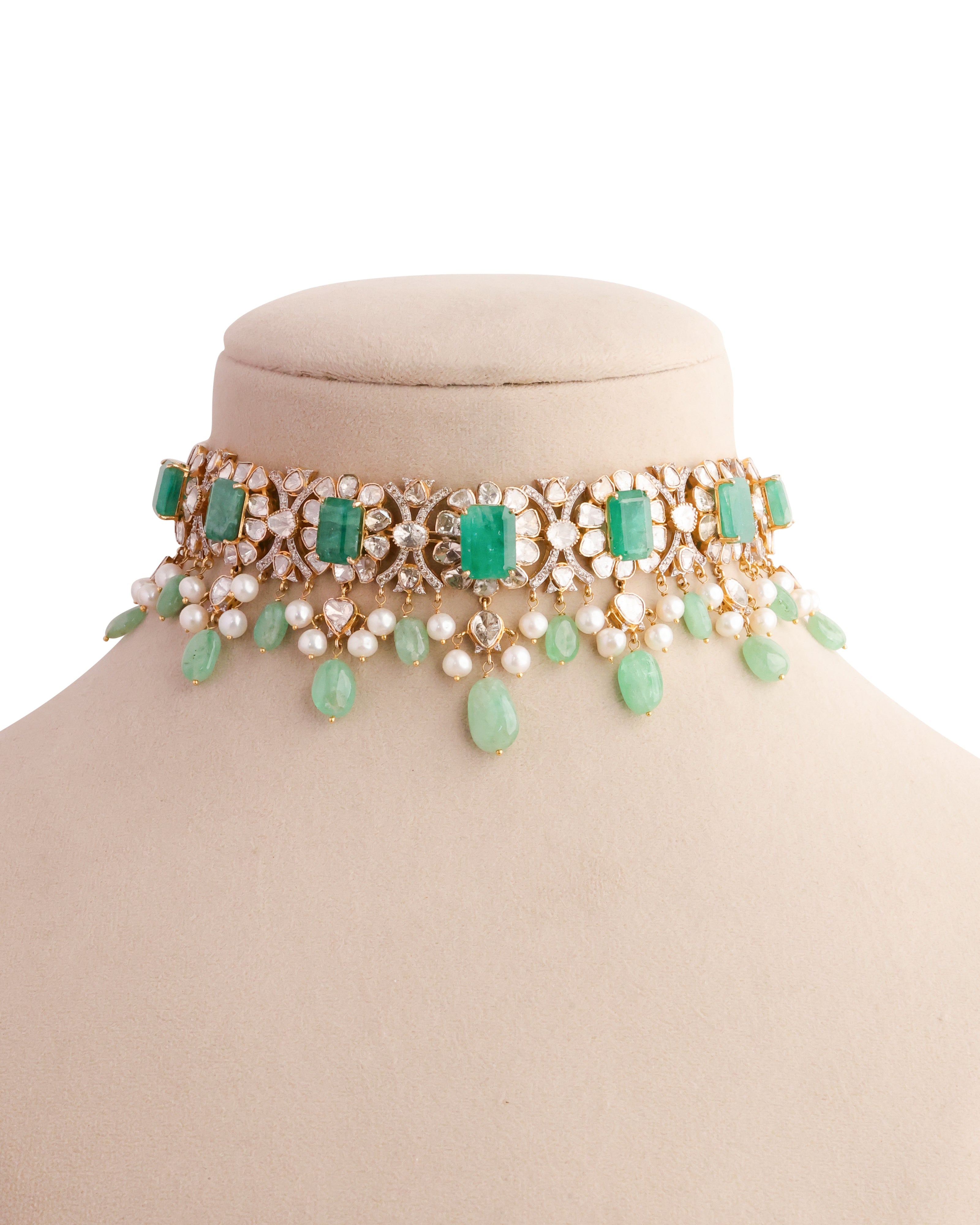 Jessica Polki And Diamond Choker