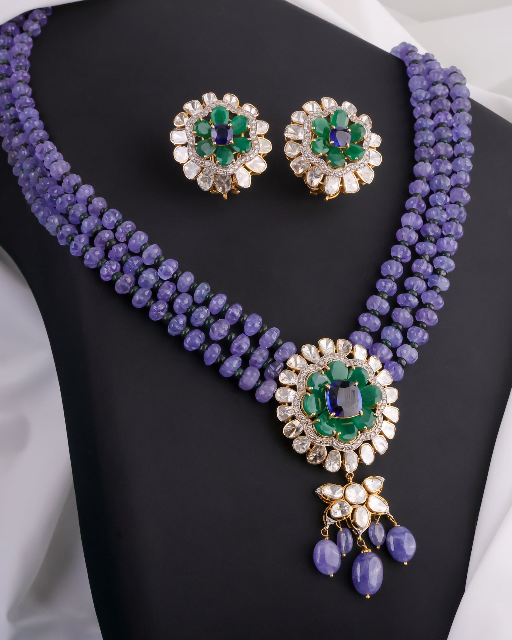 Aayna Polki And Diamond Tops