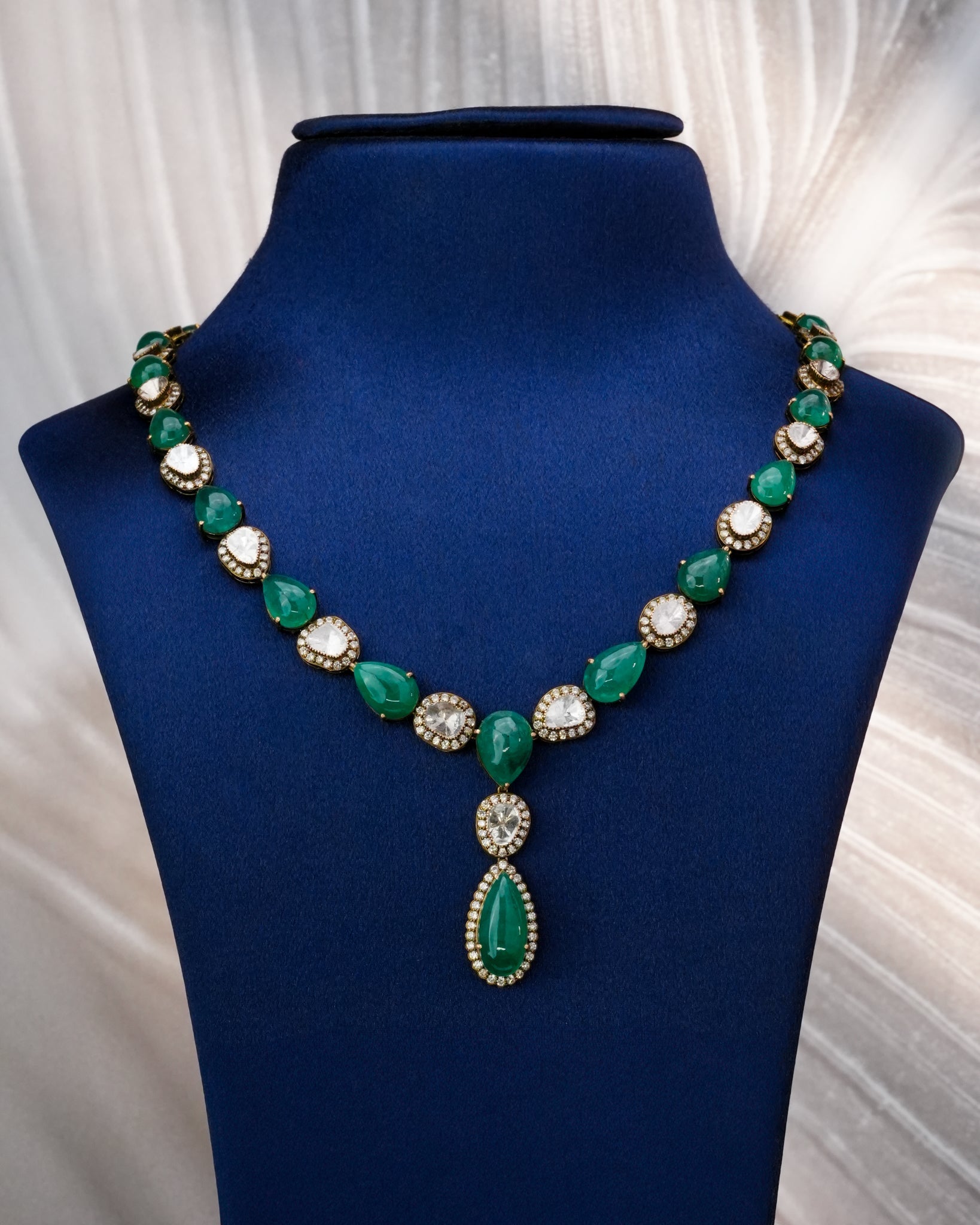 Nasira Polki And Diamond Necklace