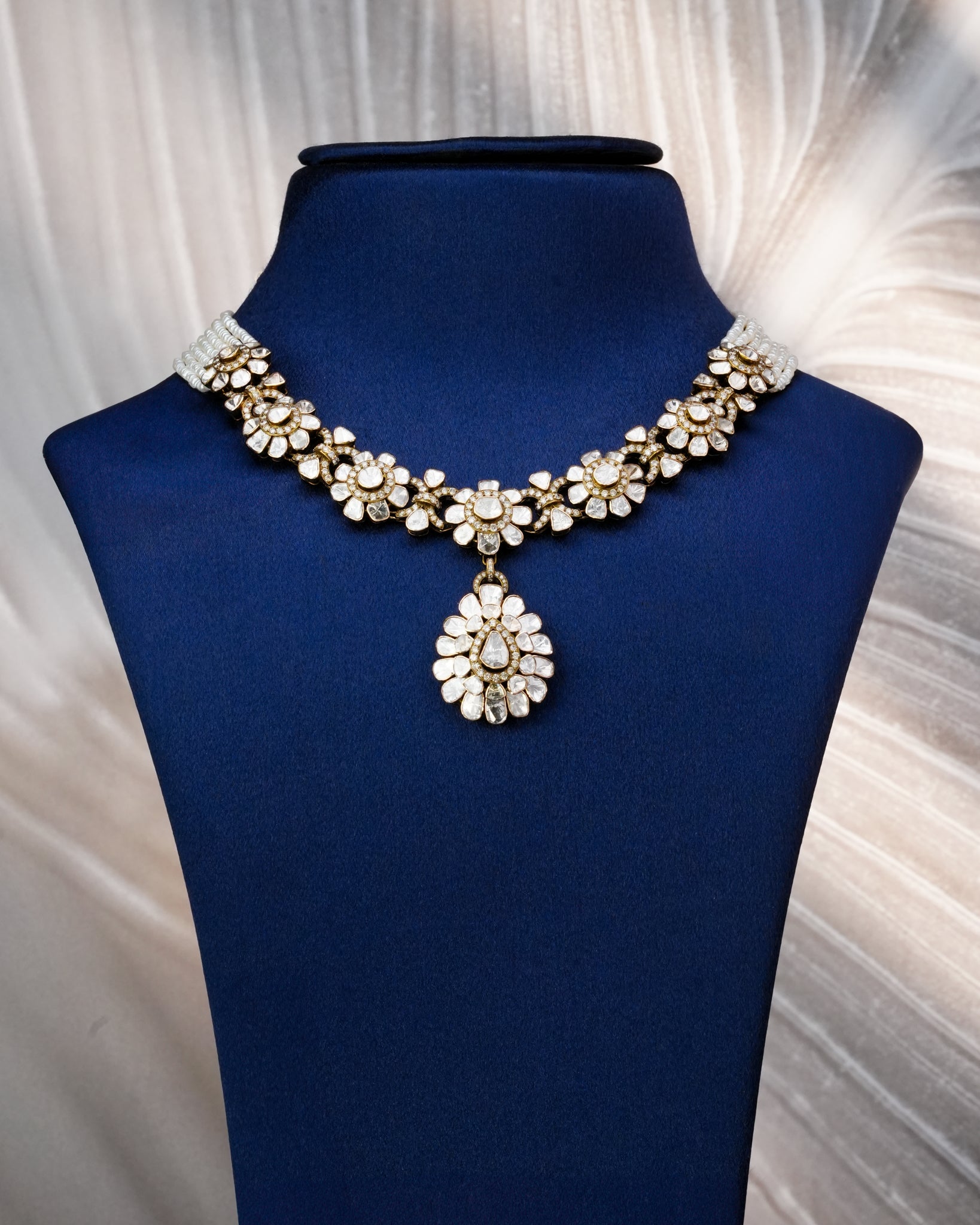Nusabya Polki And Diamond Necklace
