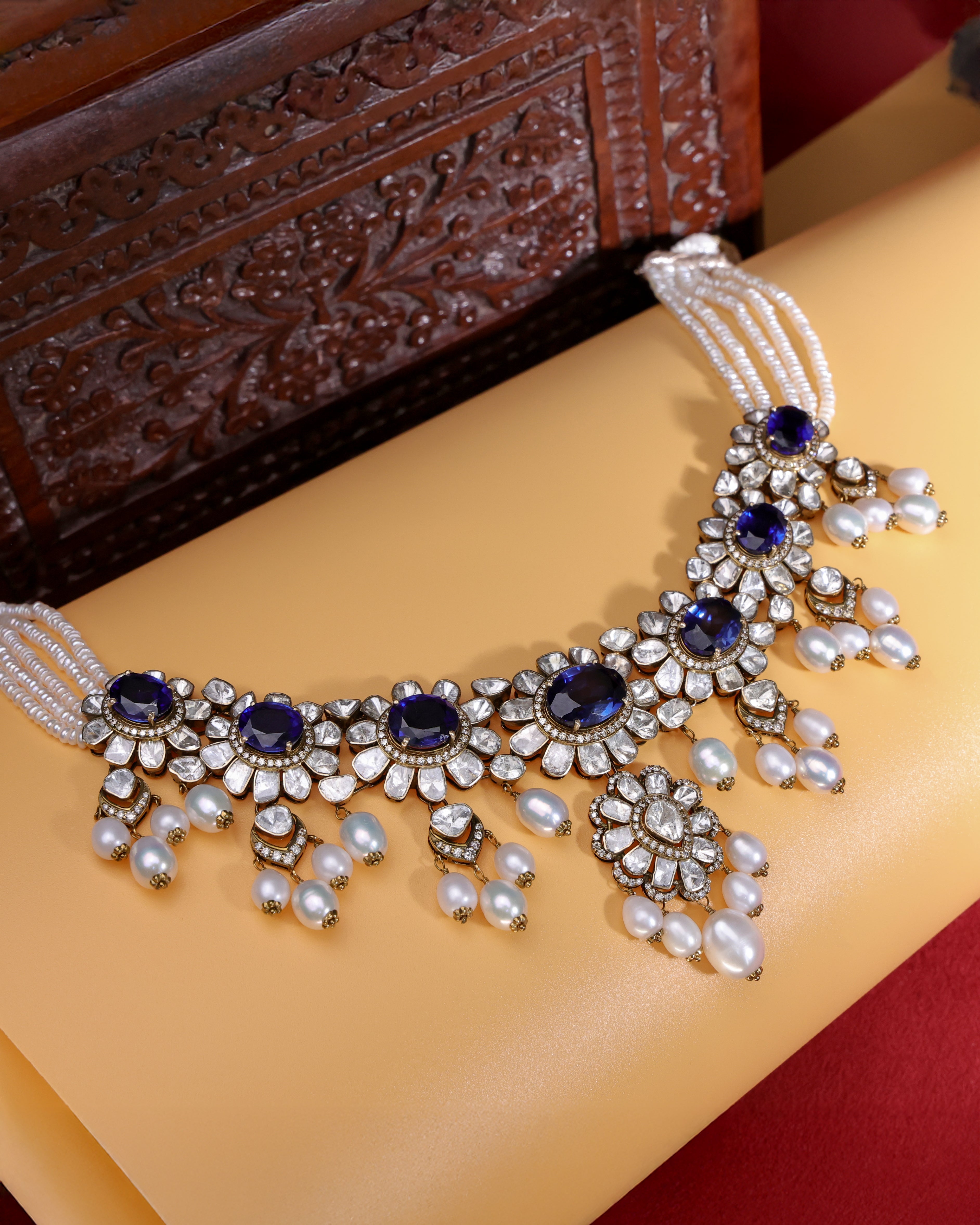 Vaelora Polki And Diamond Choker