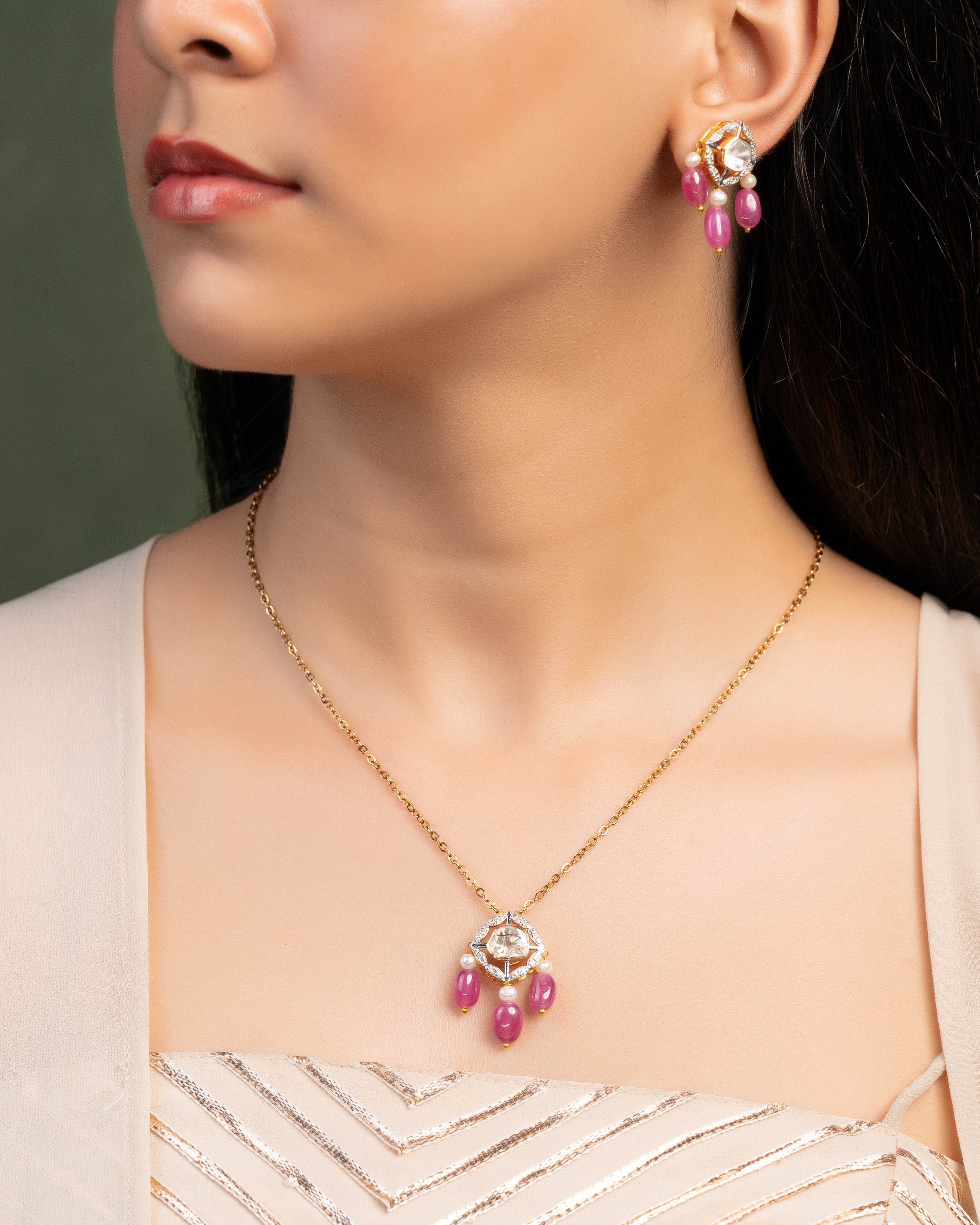 Nazmeen Polki And Diamond Pendant