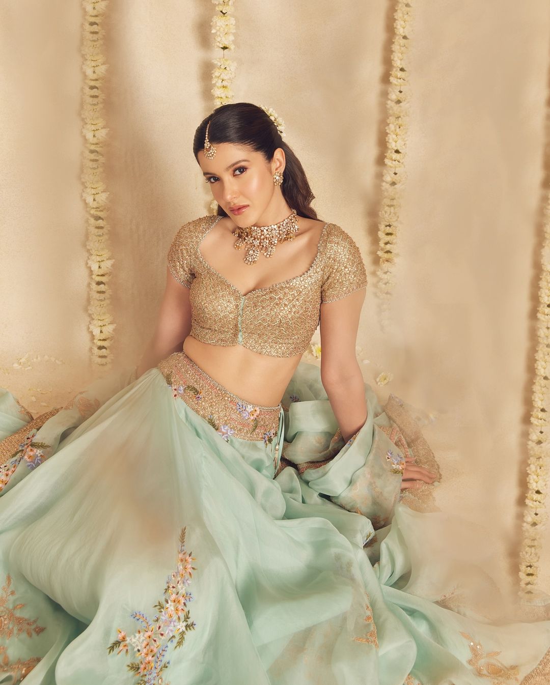 Long Necklace For Lehenga Long Necklace For Lehenga Shanaya Kapoor