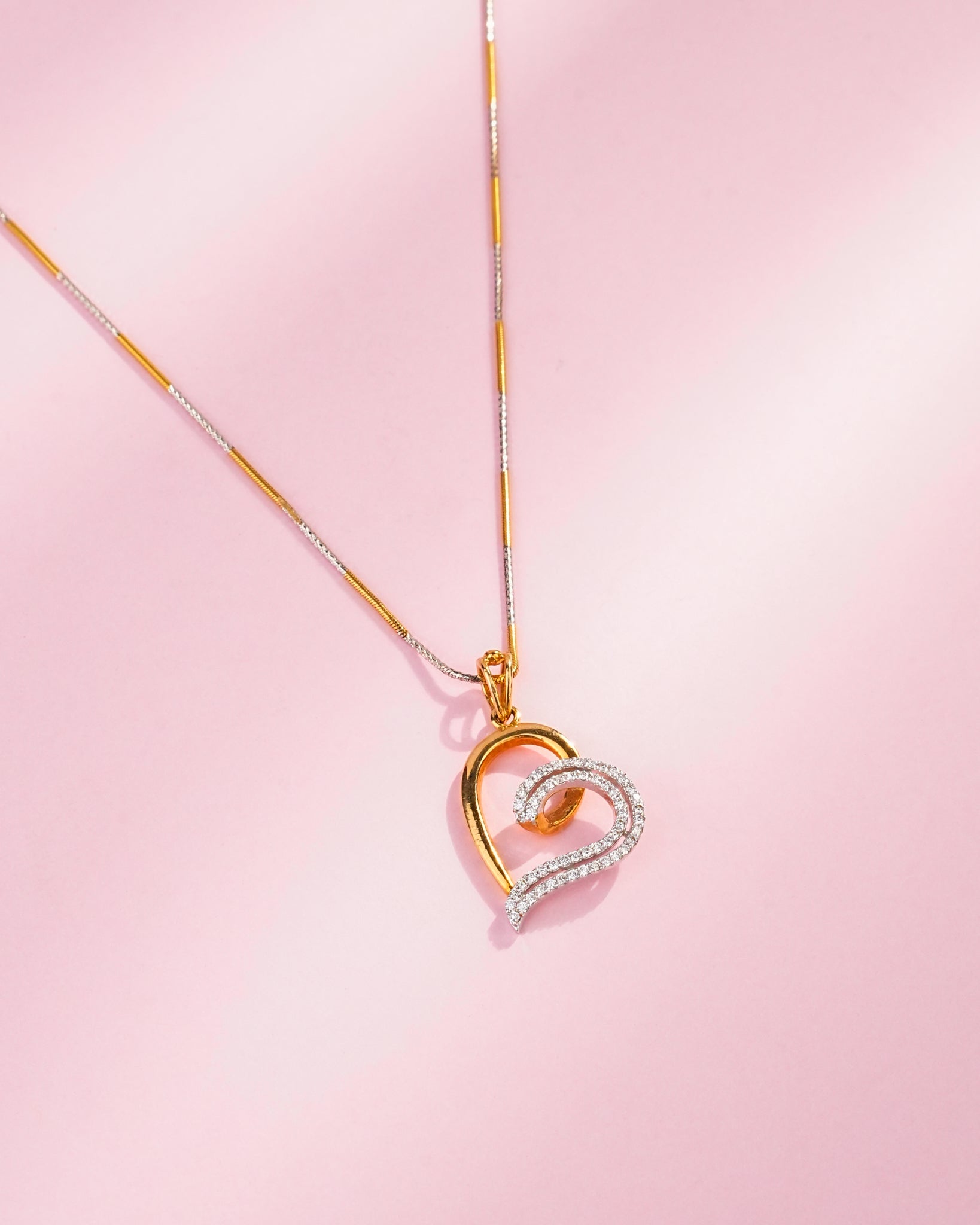 Daphne Diamond Pendant