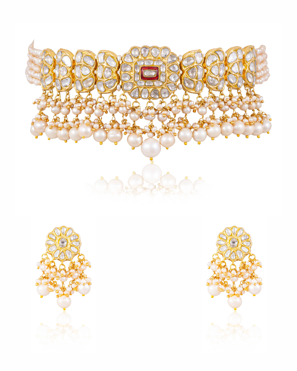 Avneet Choker And Shambhavi Tops Polki Set