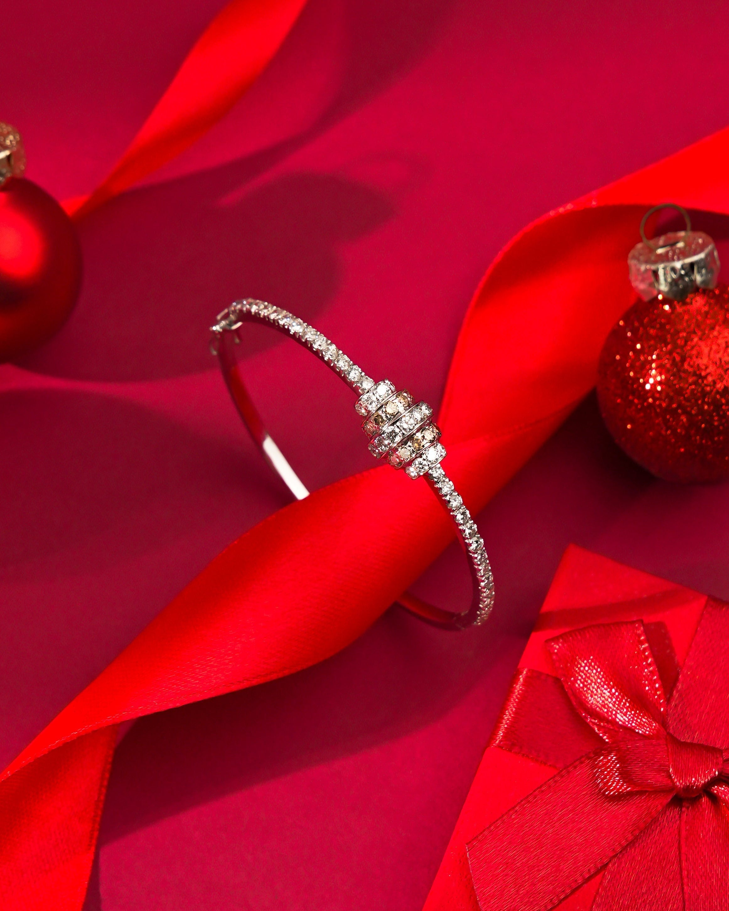 Parul Diamond Bangle