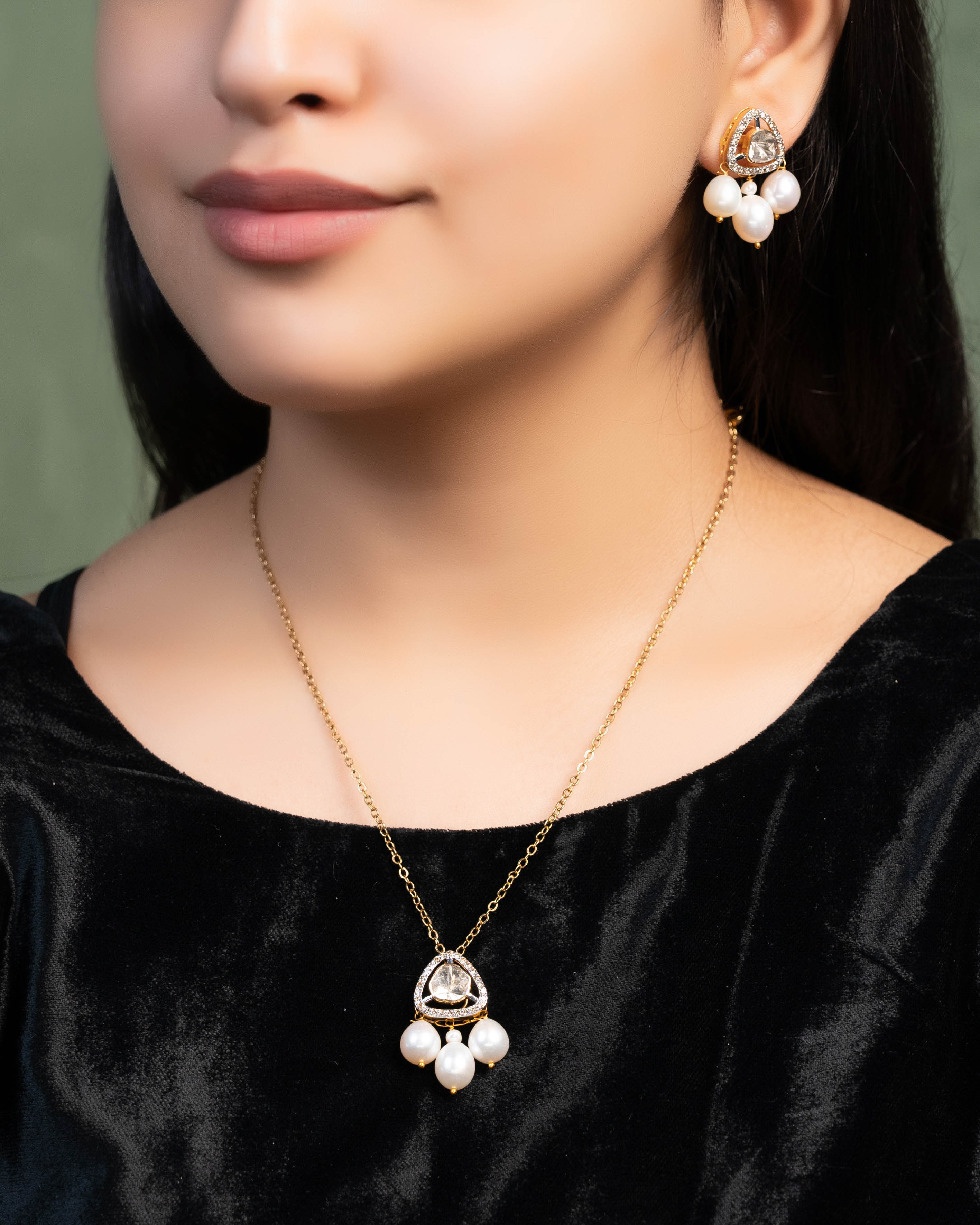 Kelly Pendant And Eqra Tops Polki And Diamond Set