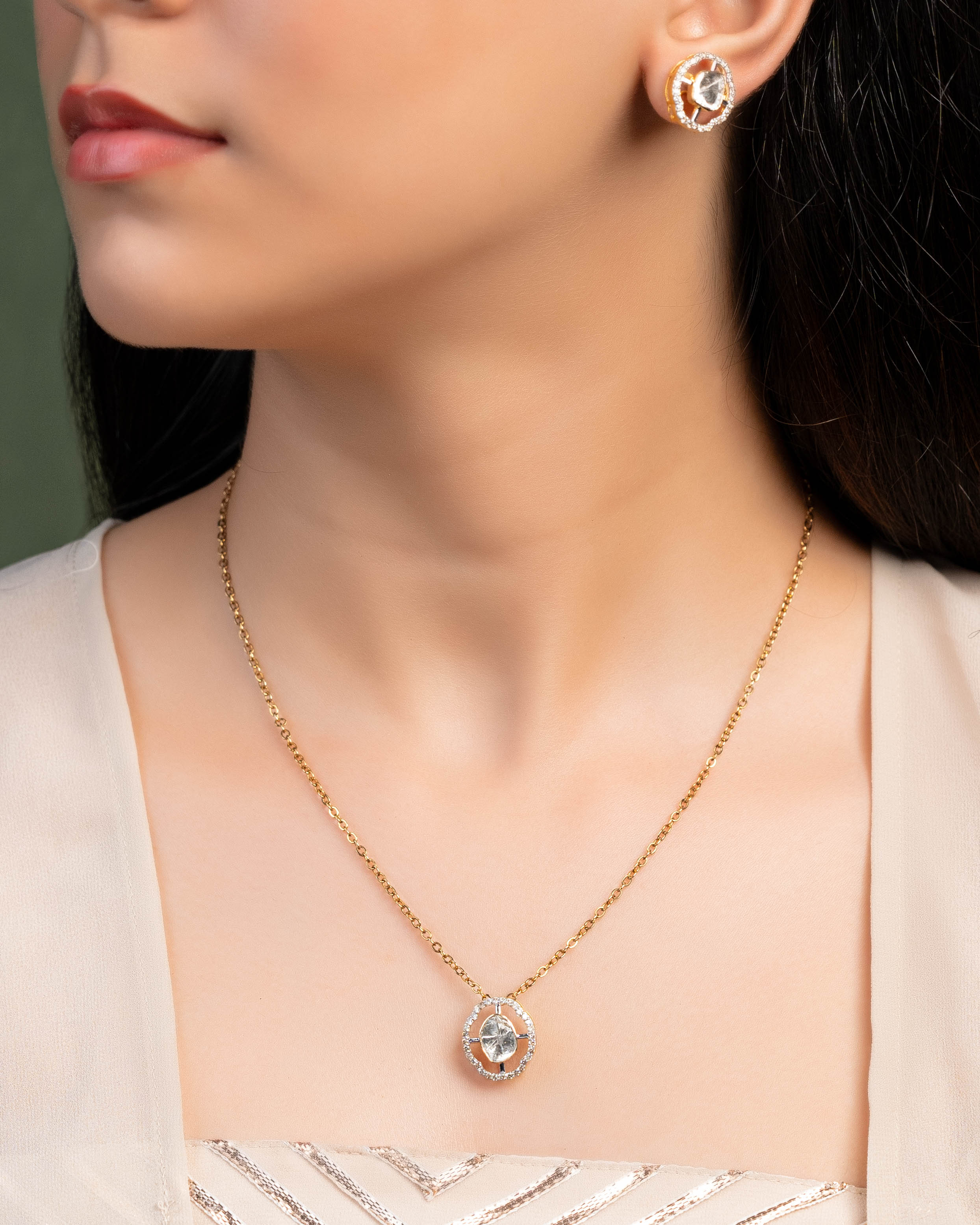 Ekta Polki And Diamond Pendant