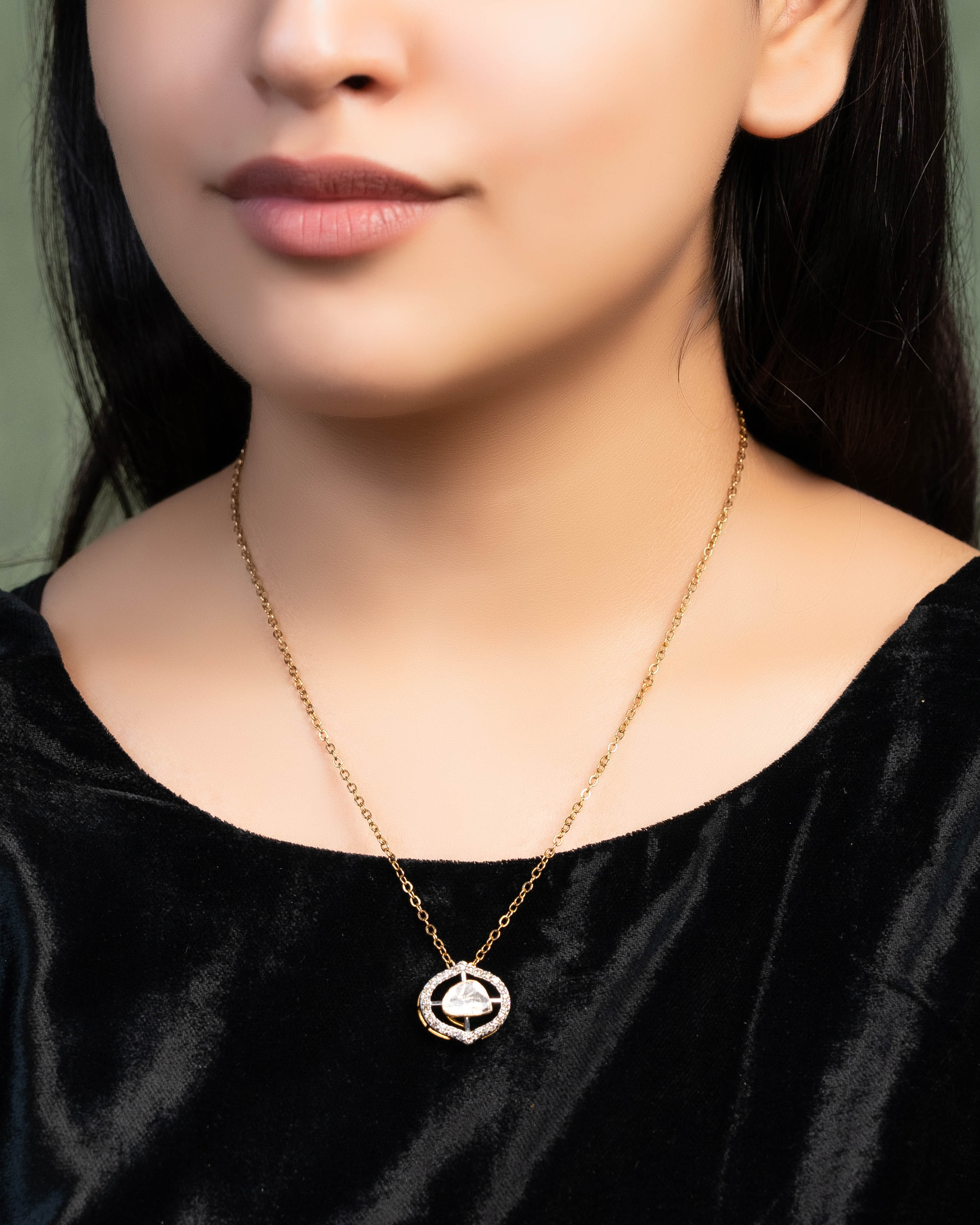 Tanushree Polki And Diamond Pendant