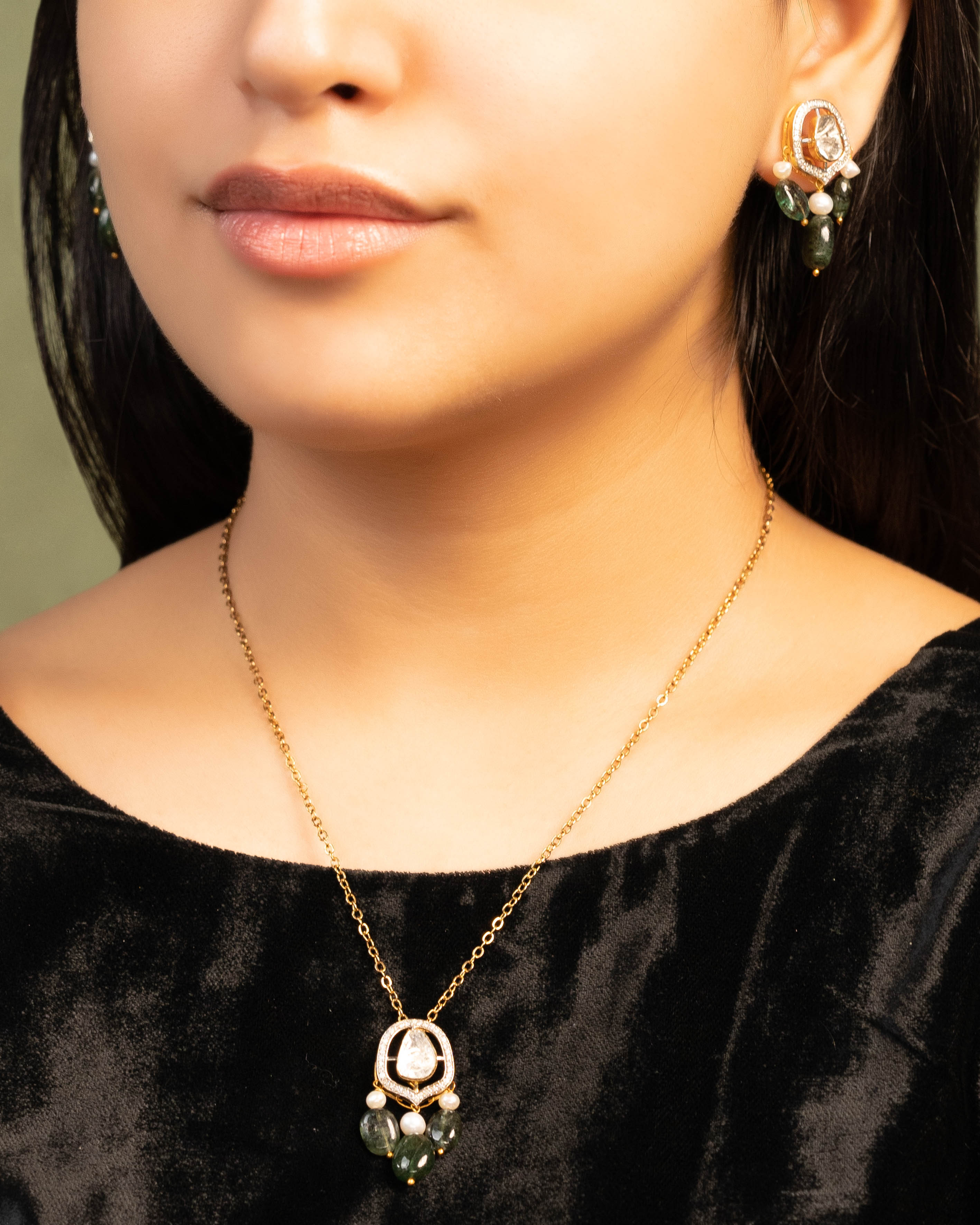 Erika Pendant And Hiteshri Tops Polki And Diamond Set