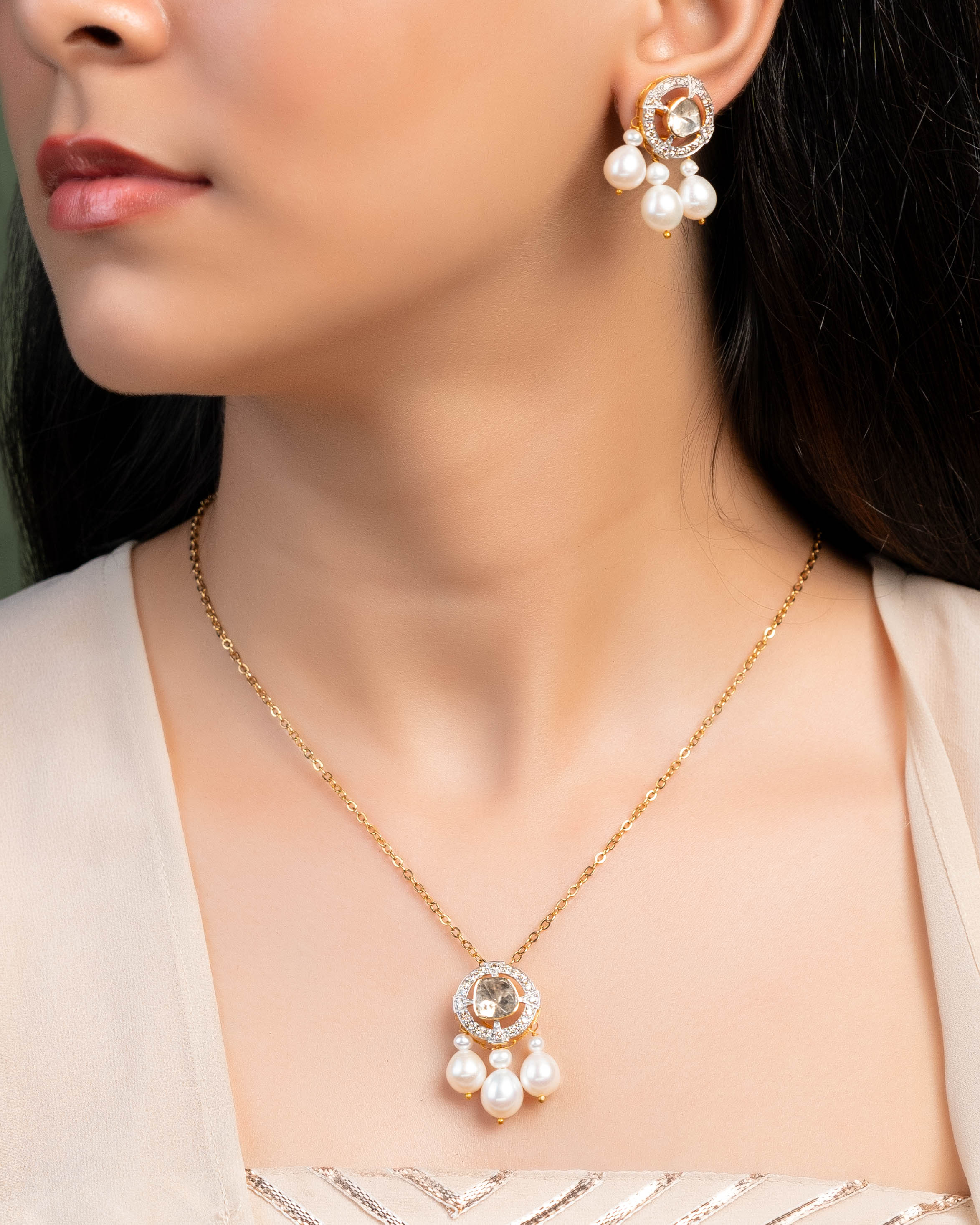 Rukshar Polki And Diamond Pendant