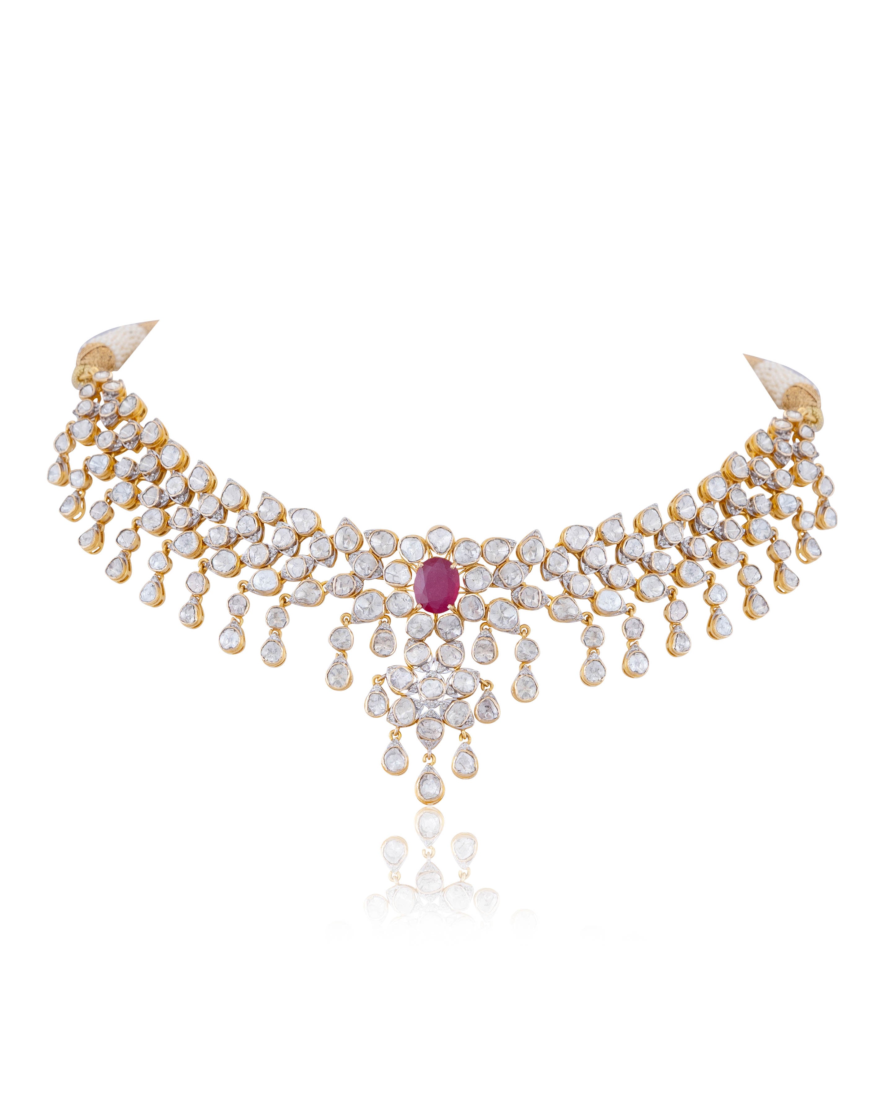 Atiya Polki And Diamond Necklace