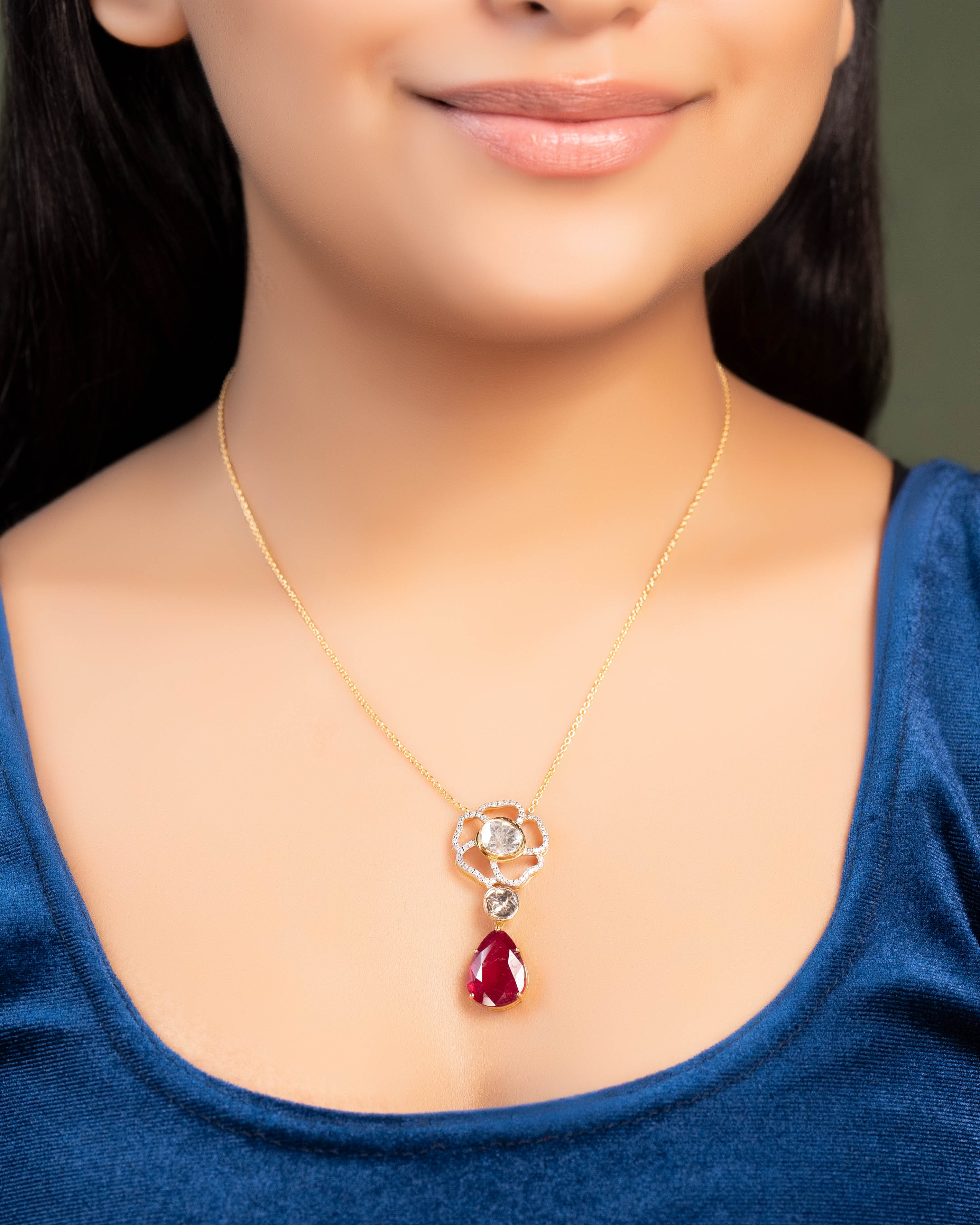 Anshita Polki And Diamond Pendant