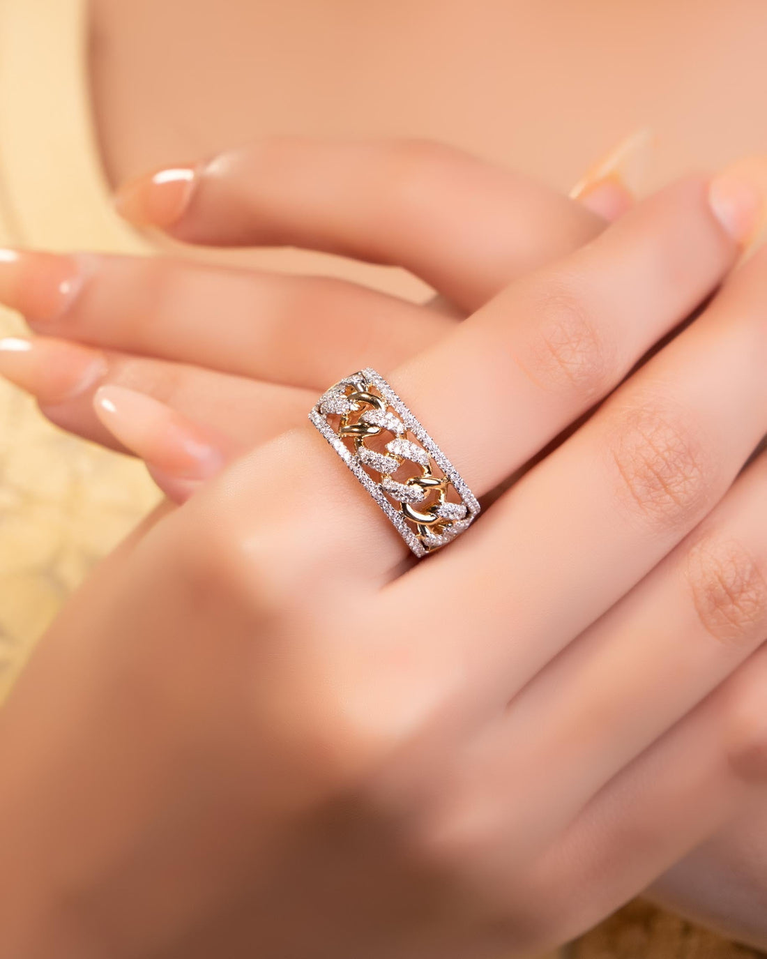 Interlocking Design Diamond Ring