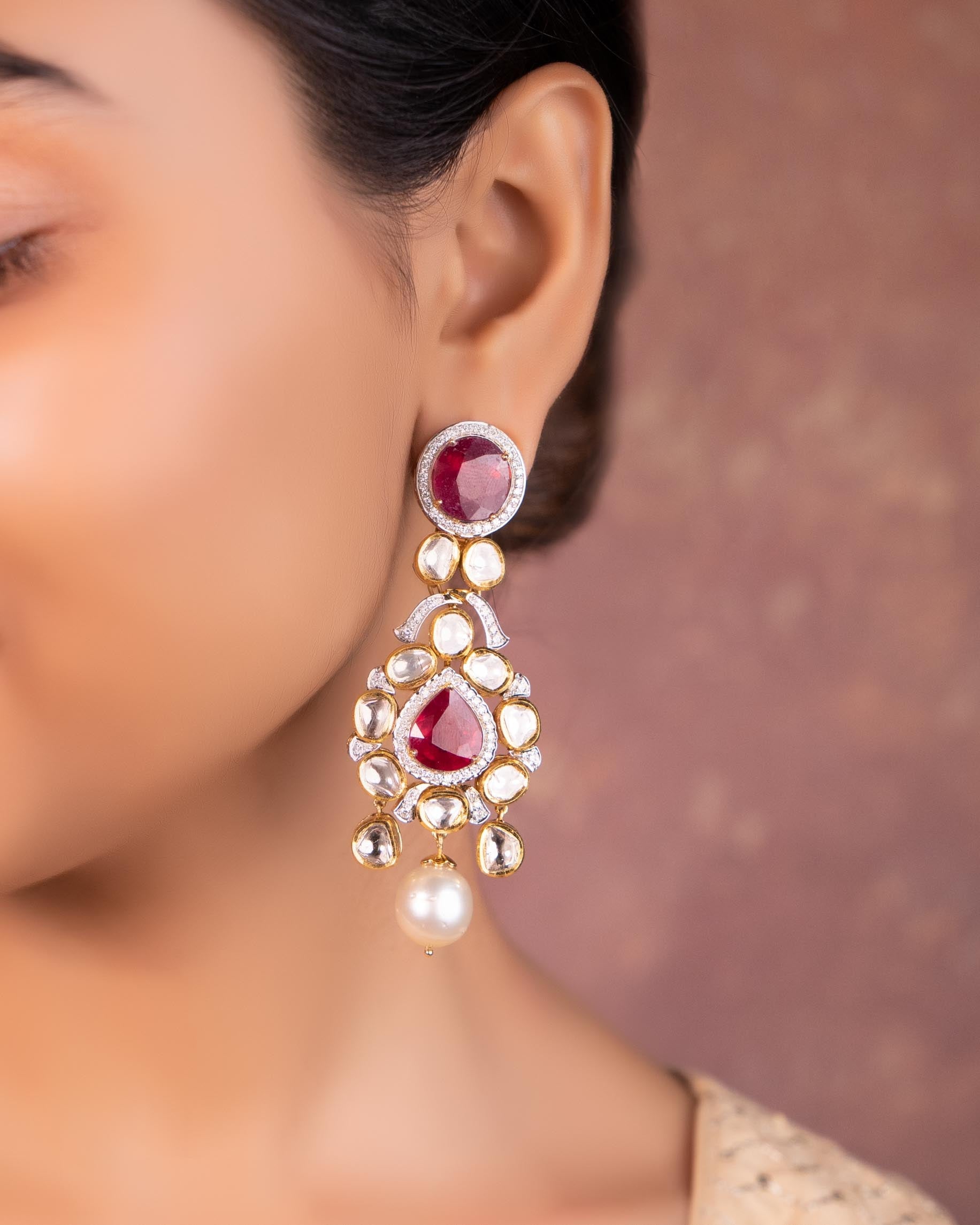 Oviyaa Polki And Diamond Tops