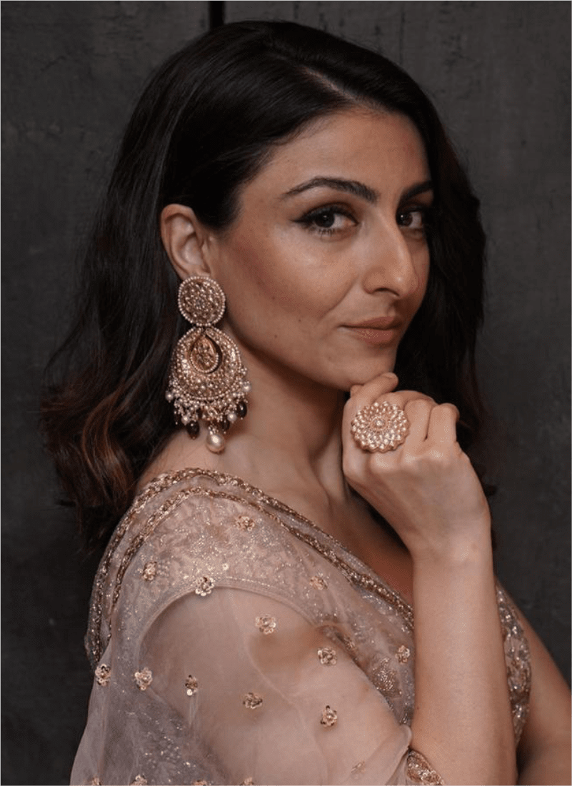 Aashika Polki Chandbalis wore by Soha Ali Khan