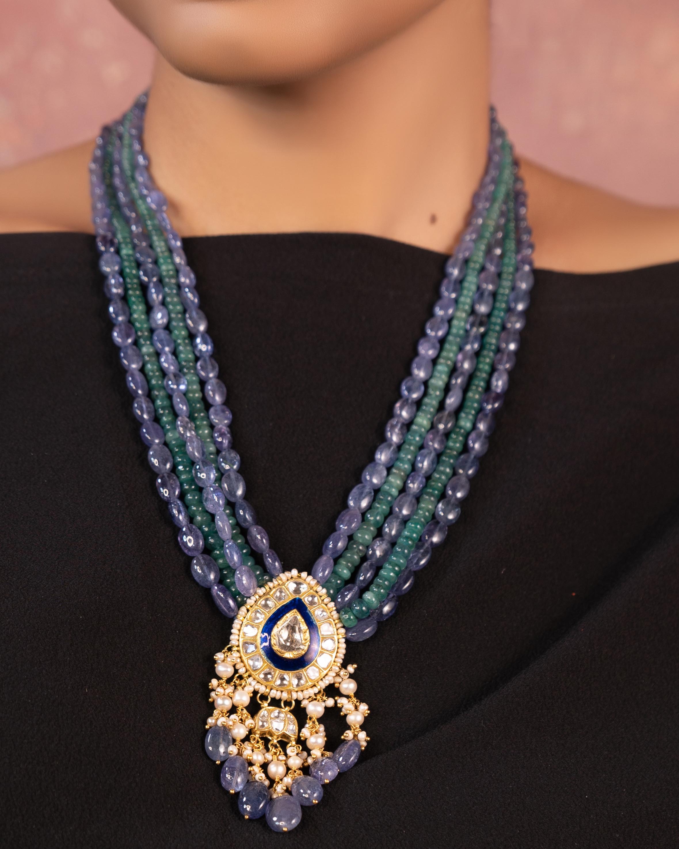 Zareen Bead Pendant And Banres Tops Polki Set