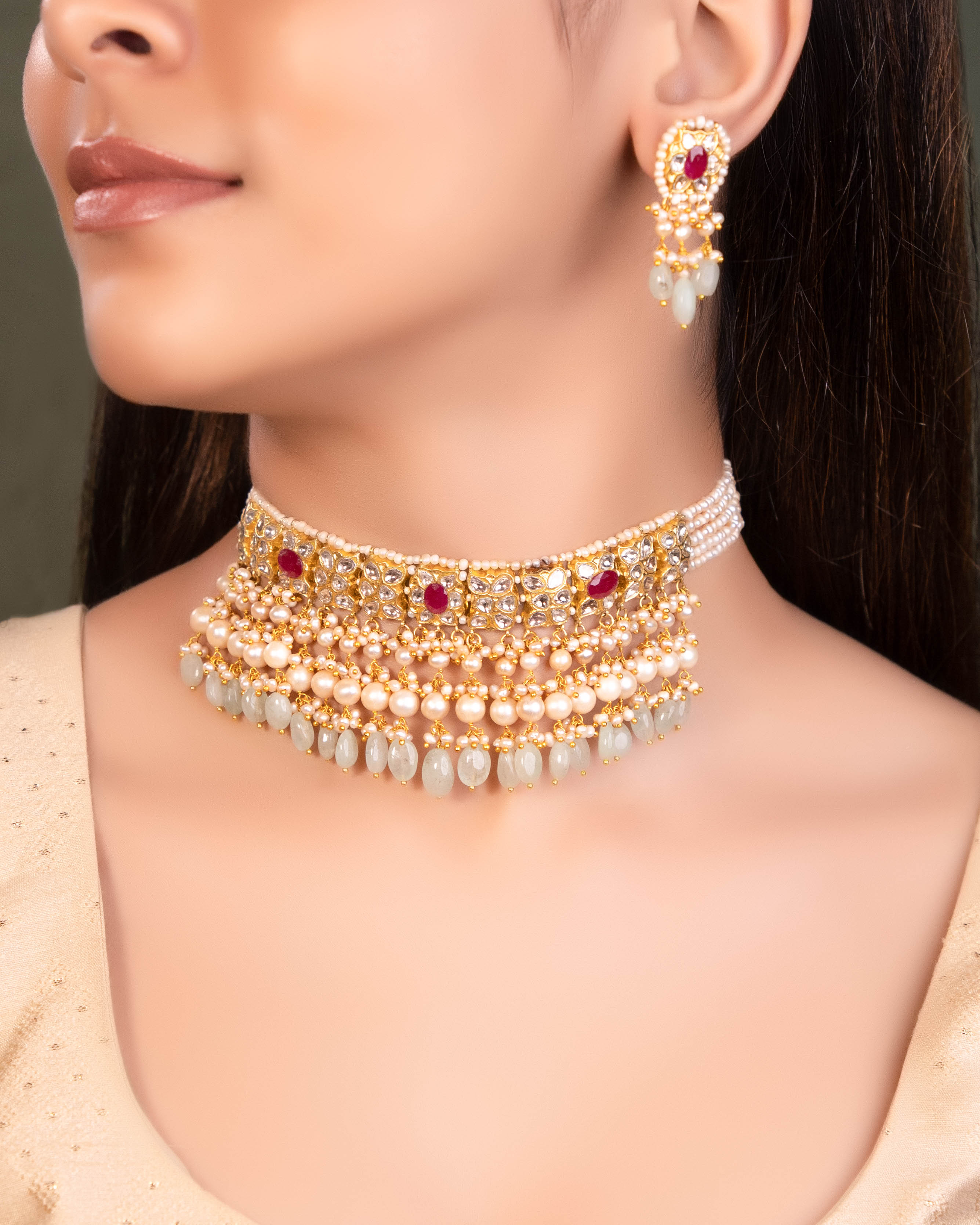 Vrsuhti Choker And Gunjan Tops Polki Set