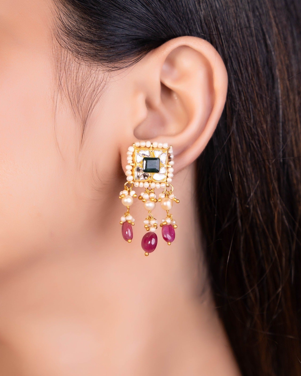 Bhakti Choker And Javeriya Tops Polki Set