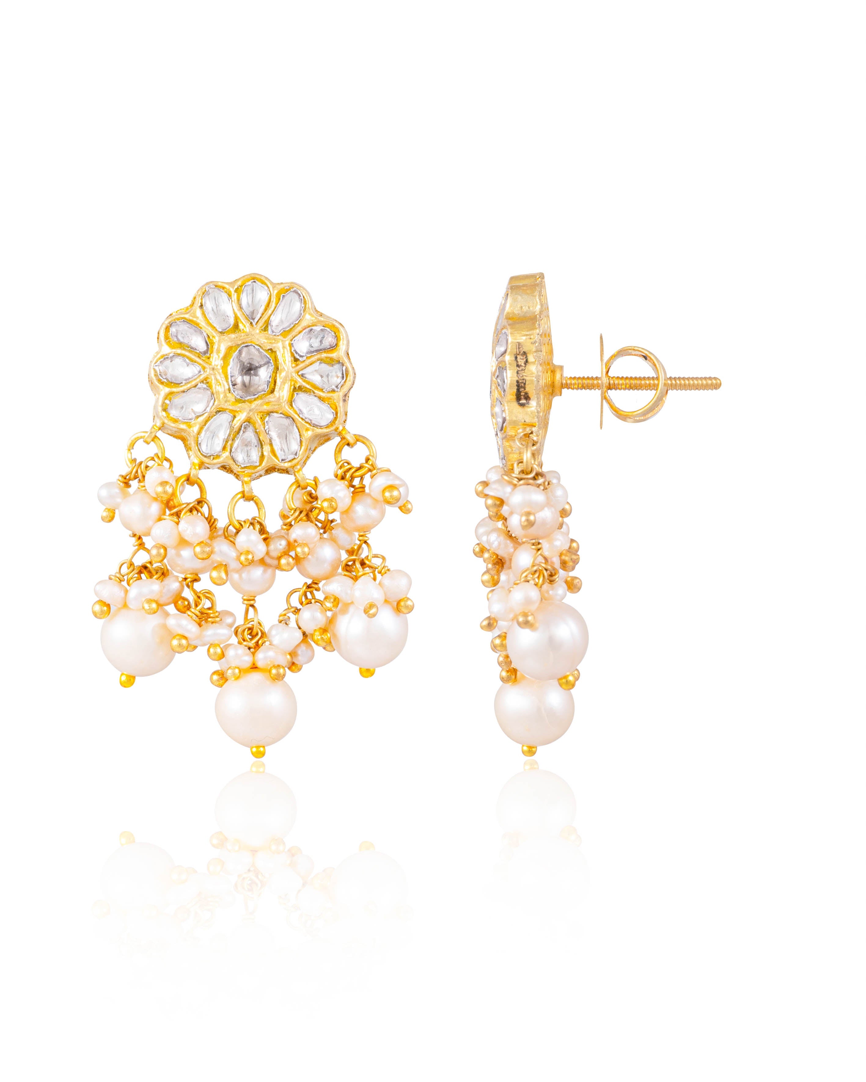 Avneet Choker And Shambhavi Tops Polki Set