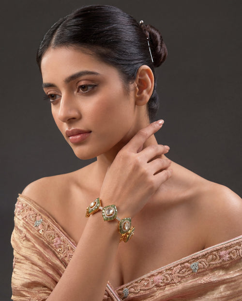Suvarna Polki And Diamond Bangle