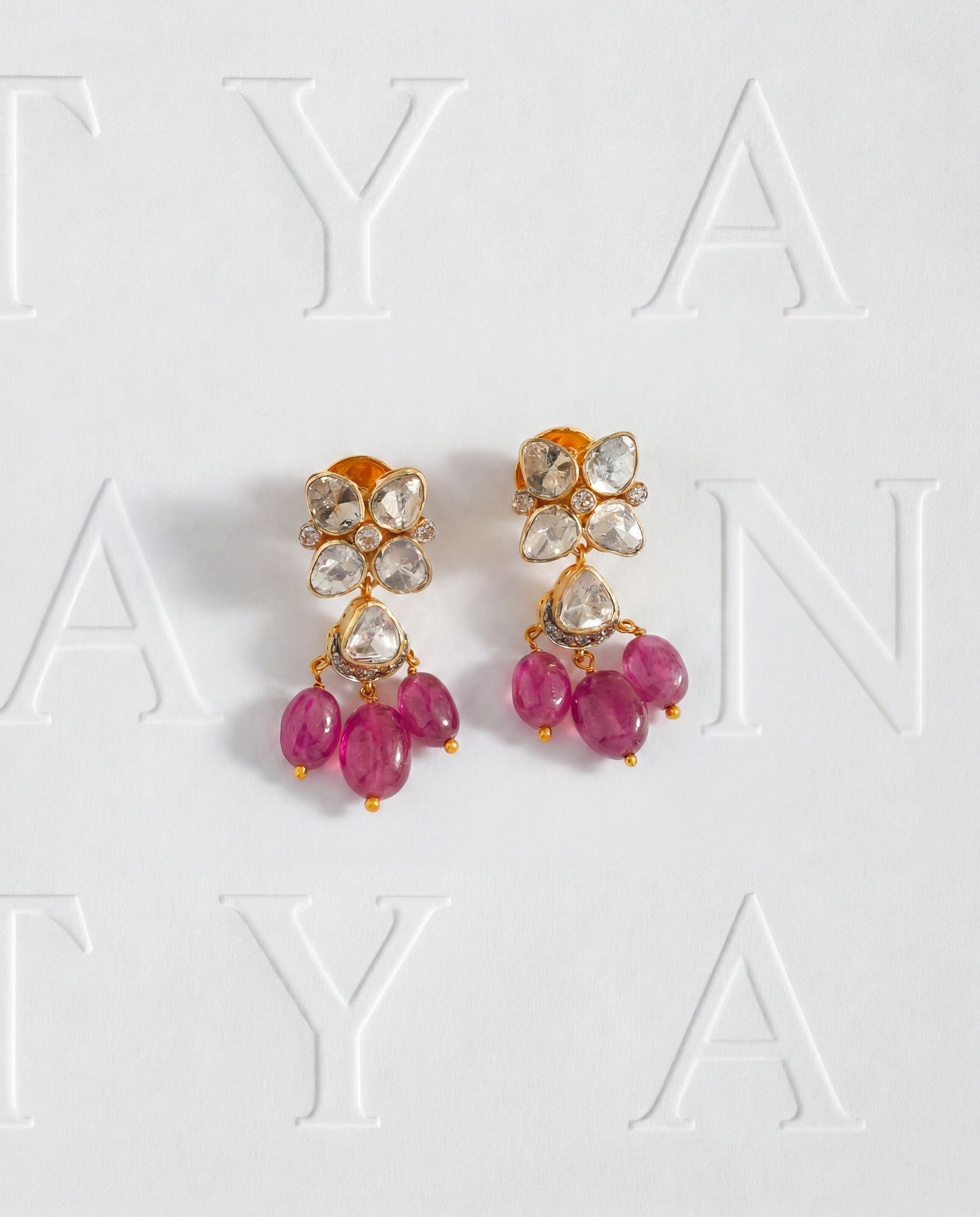Mrunali Polki And Diamond Tops