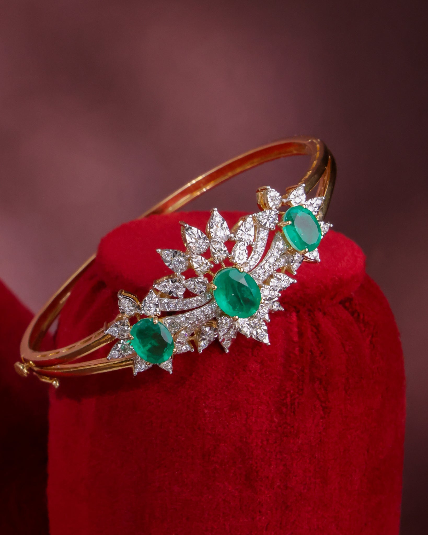 Chetana Diamond Bangle