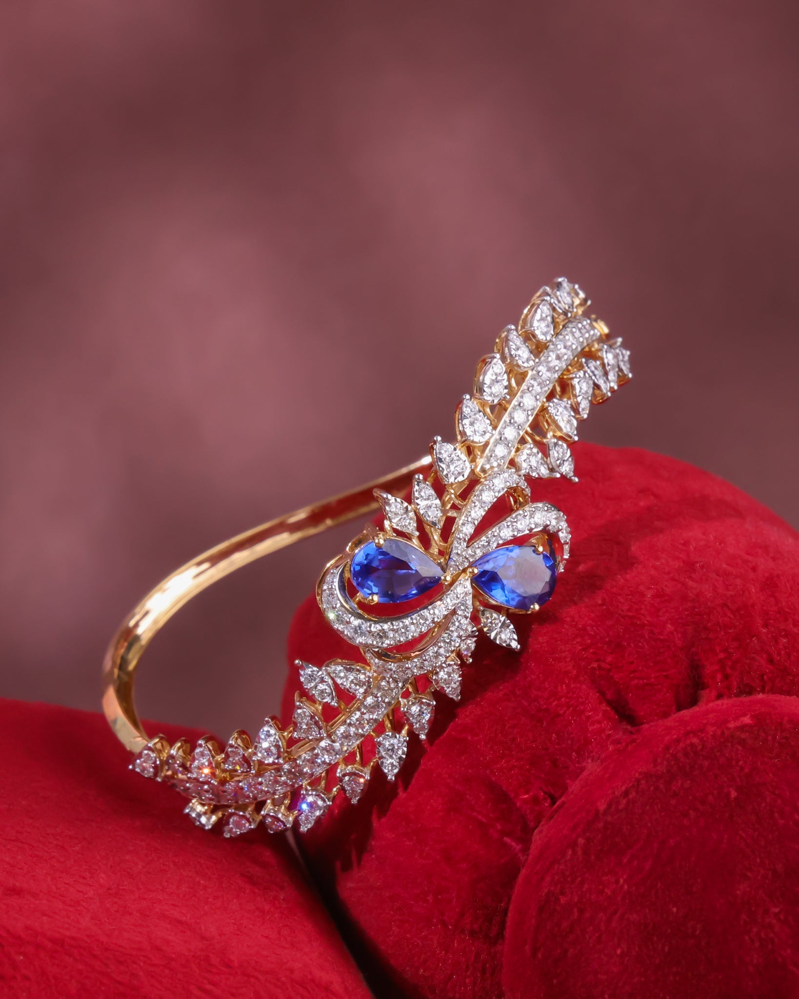 Satvi Diamond Bangle