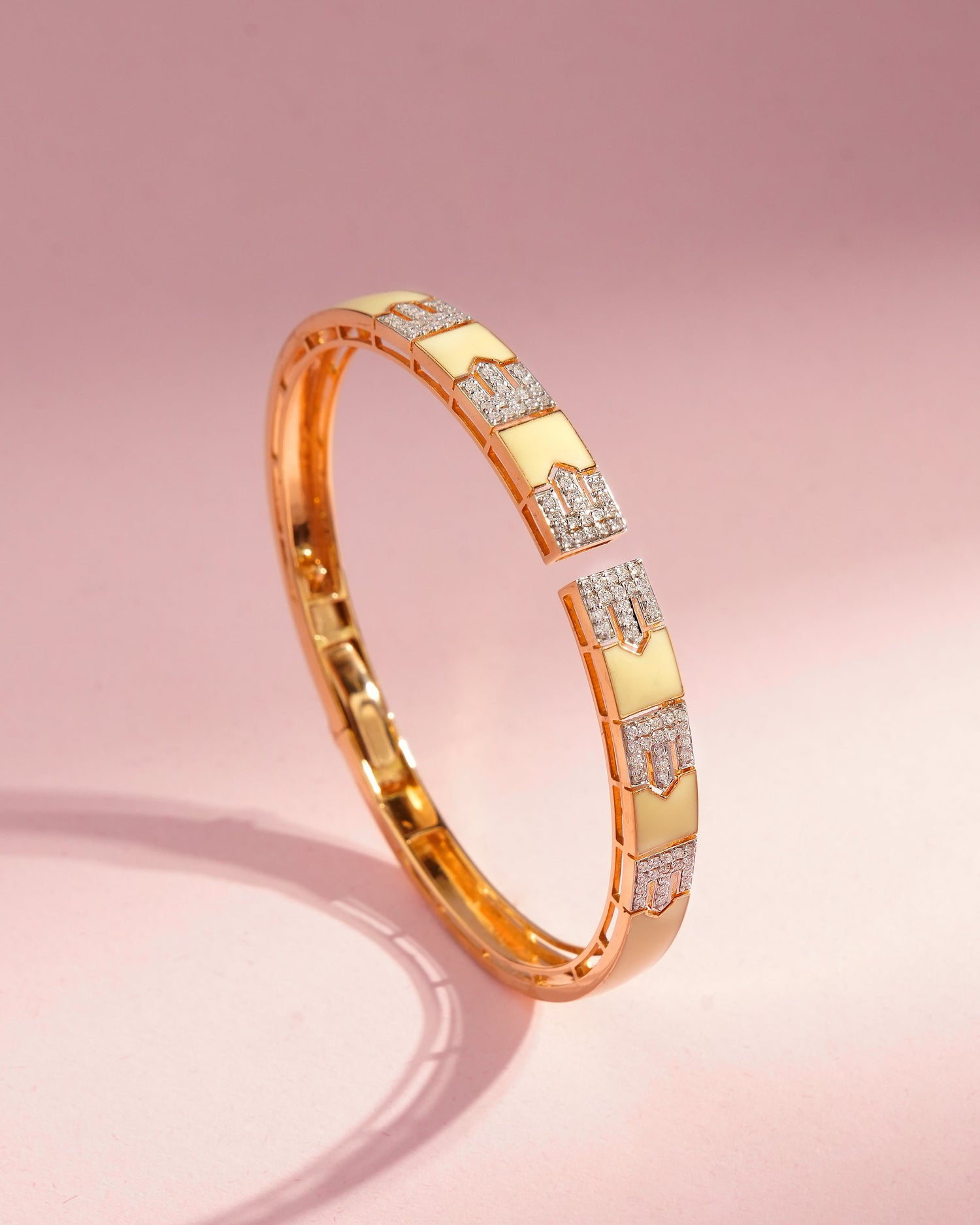 Meryl Diamond Bangle