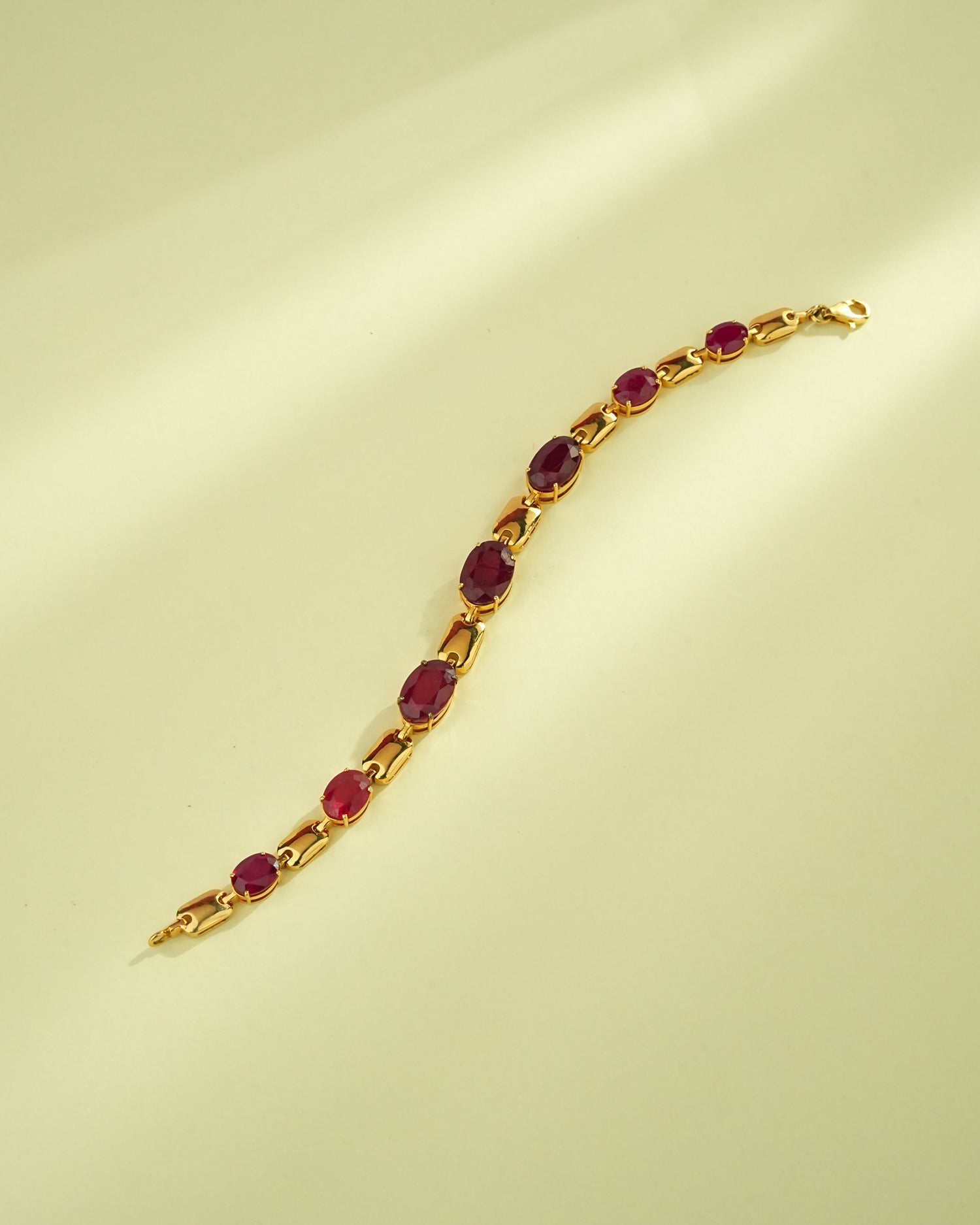 Veena Ruby Loose Bracelet