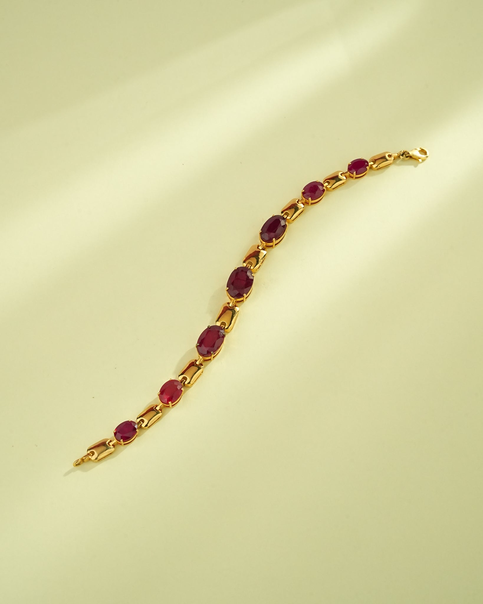 Veena Ruby Loose Bracelet